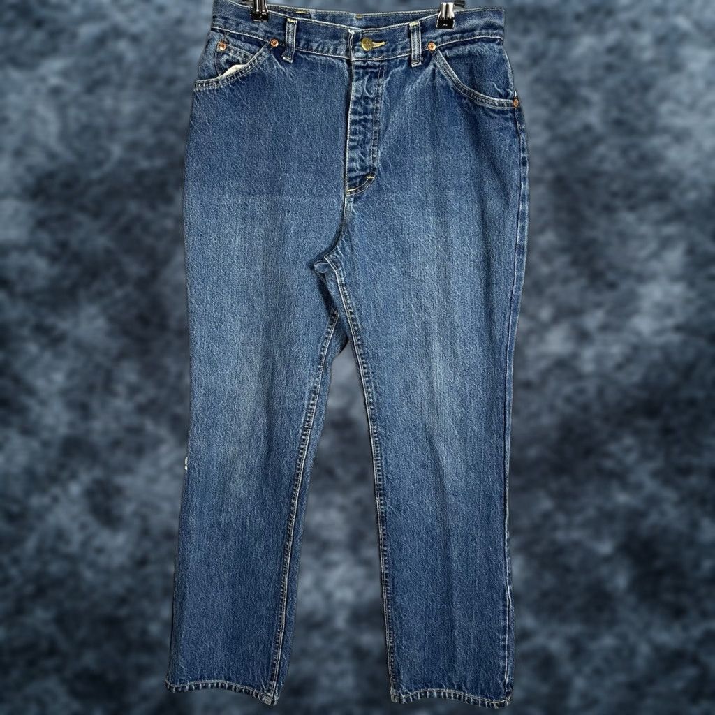 Lee VINTAGE Lee Jeans Womens 16P Blue Denim Dark Wash Straight Leg Made In USA Jeans Women 16P Dark Wash Denim Straight Inseam 29in Size 38" / US 16 / IT 52 - 1 Thumbnail