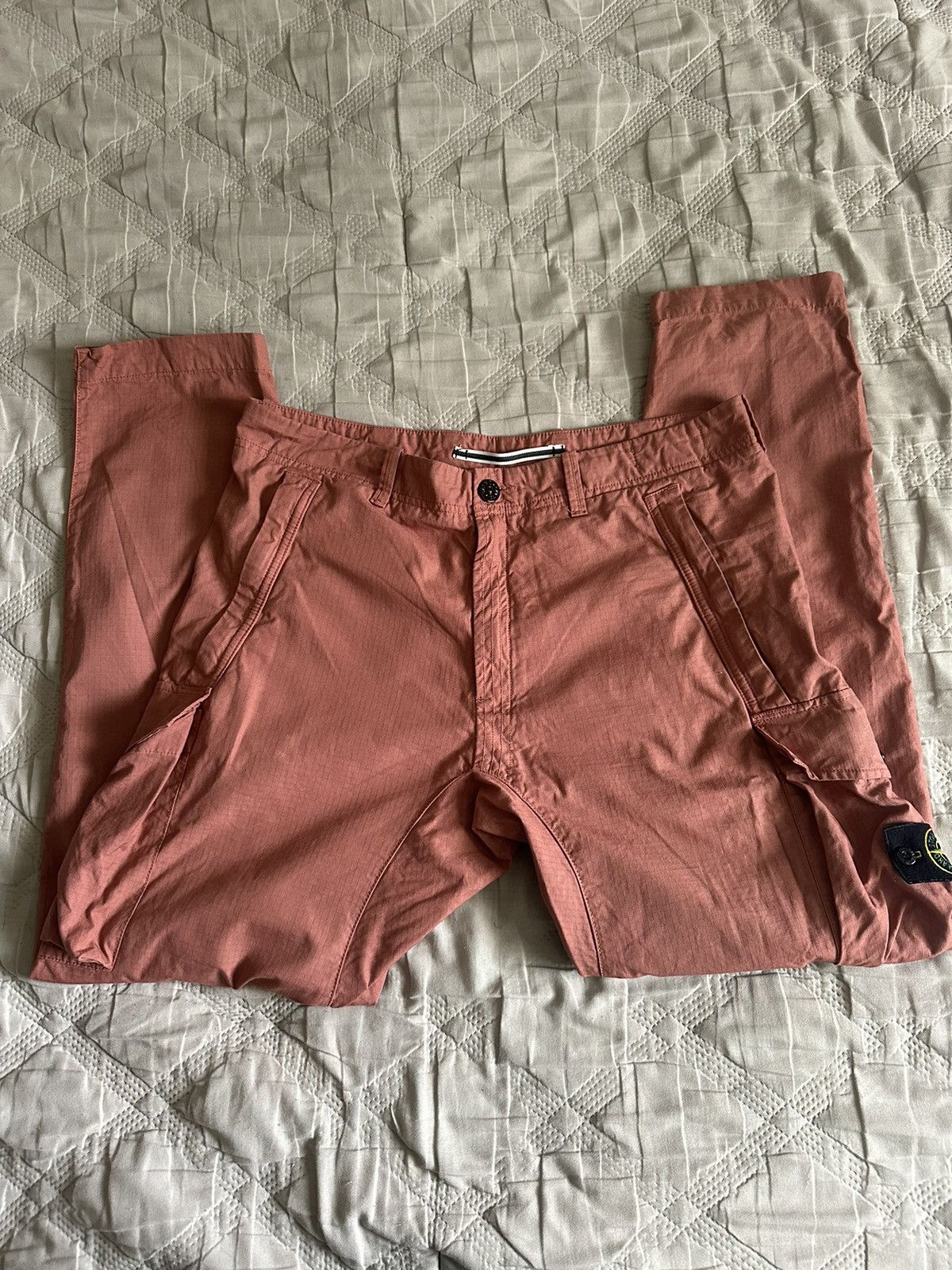 image of Stone Island Cargo Size 33 in Peach Red, Men's