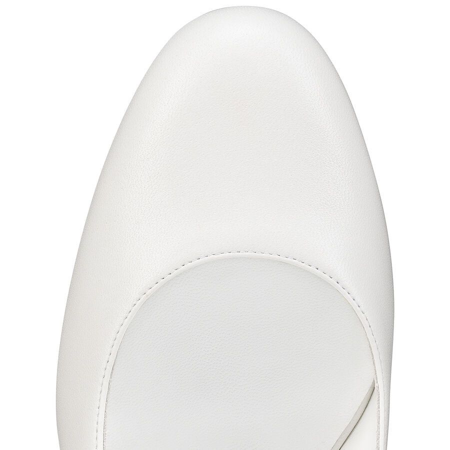 o1s1wg110225 Mules in White