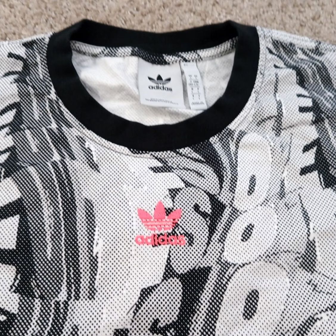 Adidas Adidas Shirt Mens Large Black Love Unites Double Sided Short Sleeve Crew Neck Size US L / EU 52-54 / 3 - 2 Thumbnail