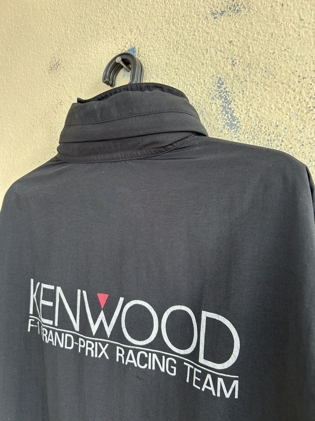 Formula 1 × Sports Specialties Kenwood F-1 Grand-Prix Racing Team Jacket Size US L / EU 52-54 / 3 - 8 Thumbnail