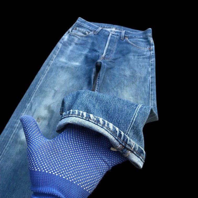 Levi's Vintage Levis 501 lightwash dirty faded jean 90s usa W30x29 Size US 30 / EU 46 - 14 Thumbnail