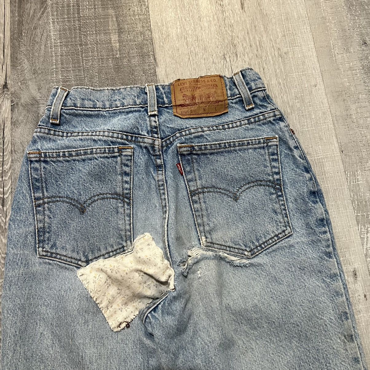 Levi's × Vintage VTG Levis 17525 Patchwork Denim Ripped USA Blue Jeans Size 25" / US 0 / IT 36 - 4 Thumbnail