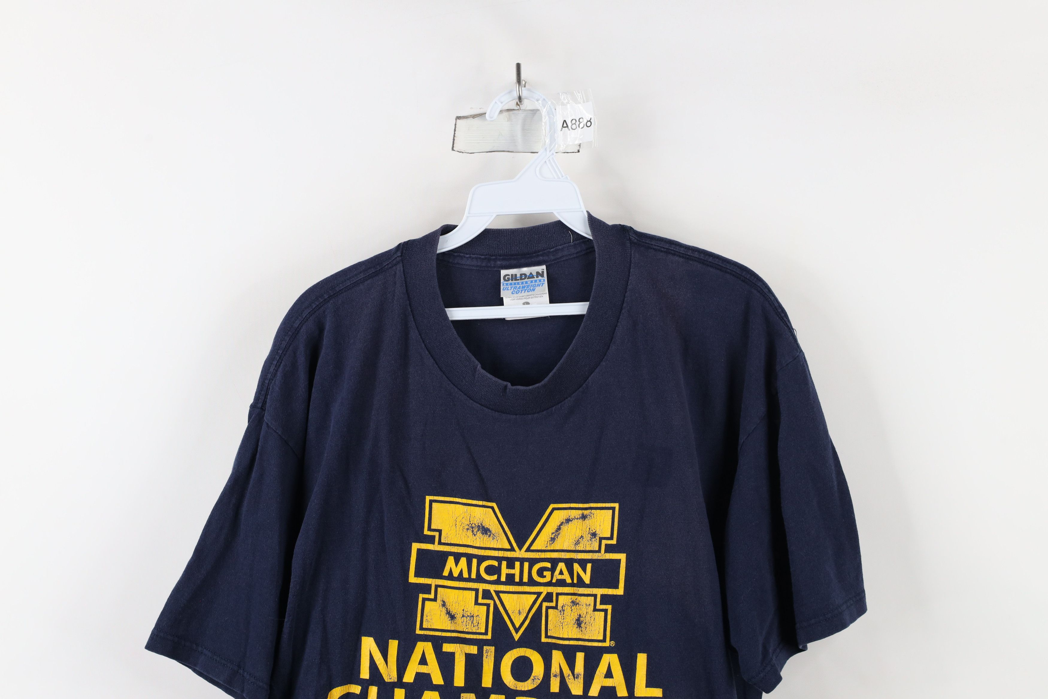 Vintage Vintage Champs University of Michigan Football T-Shirt Size US L / EU 52-54 / 3 - 2 Thumbnail