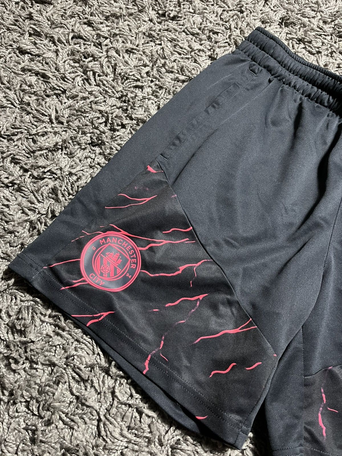 Puma PUMA MANCHESTER CITY TRIKOT SHORTS FOOTBALL AWAY Size US 33 - 2 Thumbnail