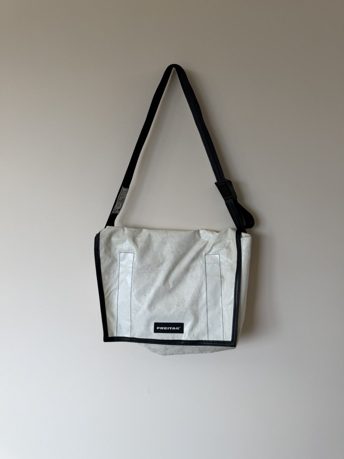 Freitag Freitag Recycled White Crossbody Big Messenger Bag Size ONE SIZE - 3 Thumbnail