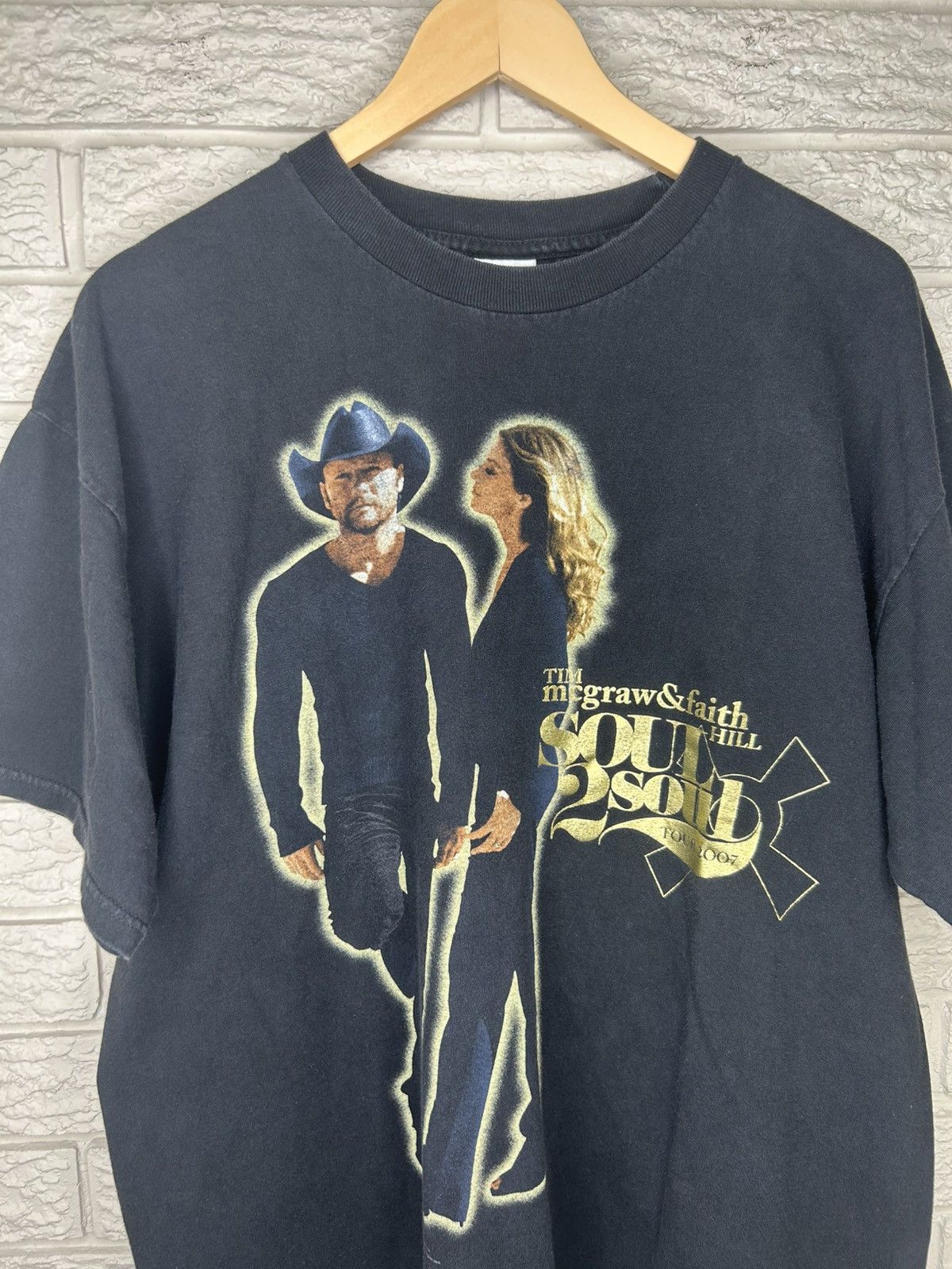Vintage Vintage Tim Mcgraw & Faith Hill Soul 2 Soul Tour T Shirt Size US XL / EU 56 / 4 - 2 Thumbnail