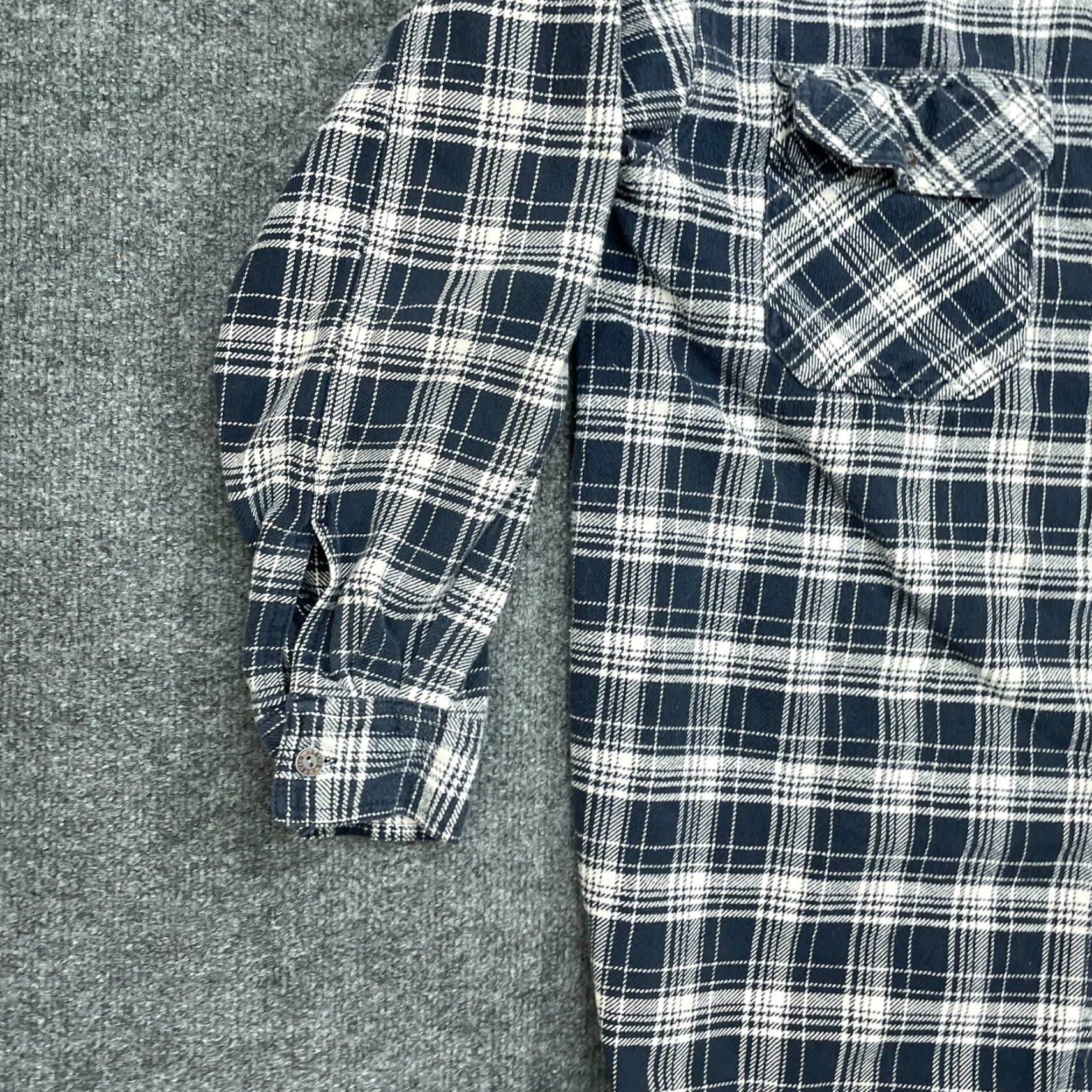 Levi's VINTAGE Levi's Shirt Mens L Blue Flannel Long Sleeve Heavyweight 90s Button-Up Size US L / EU 52-54 / 3 - 3 Thumbnail