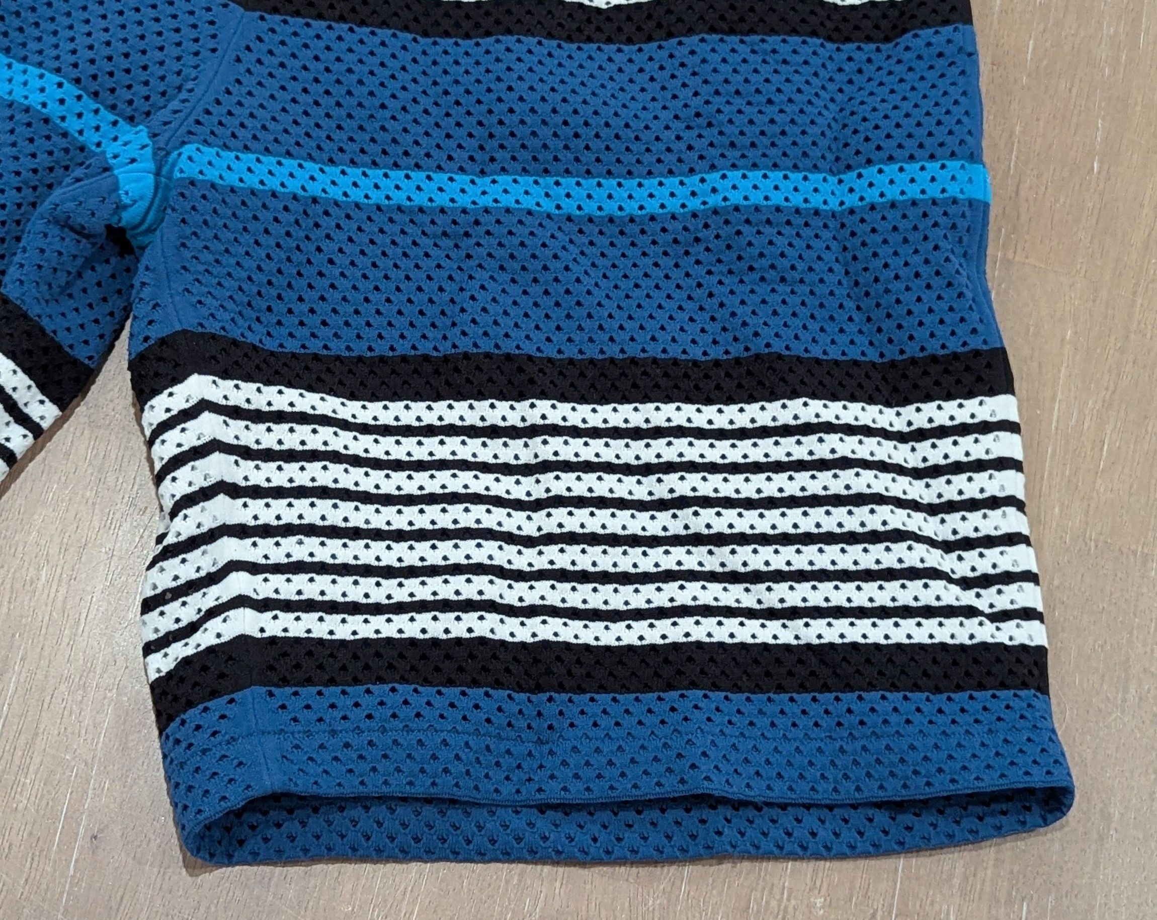 Burberry Burberry "Moriss" Icon Stripe Shorts Rich Dark Blue Medium Size US 32 / EU 48 - 2 Thumbnail