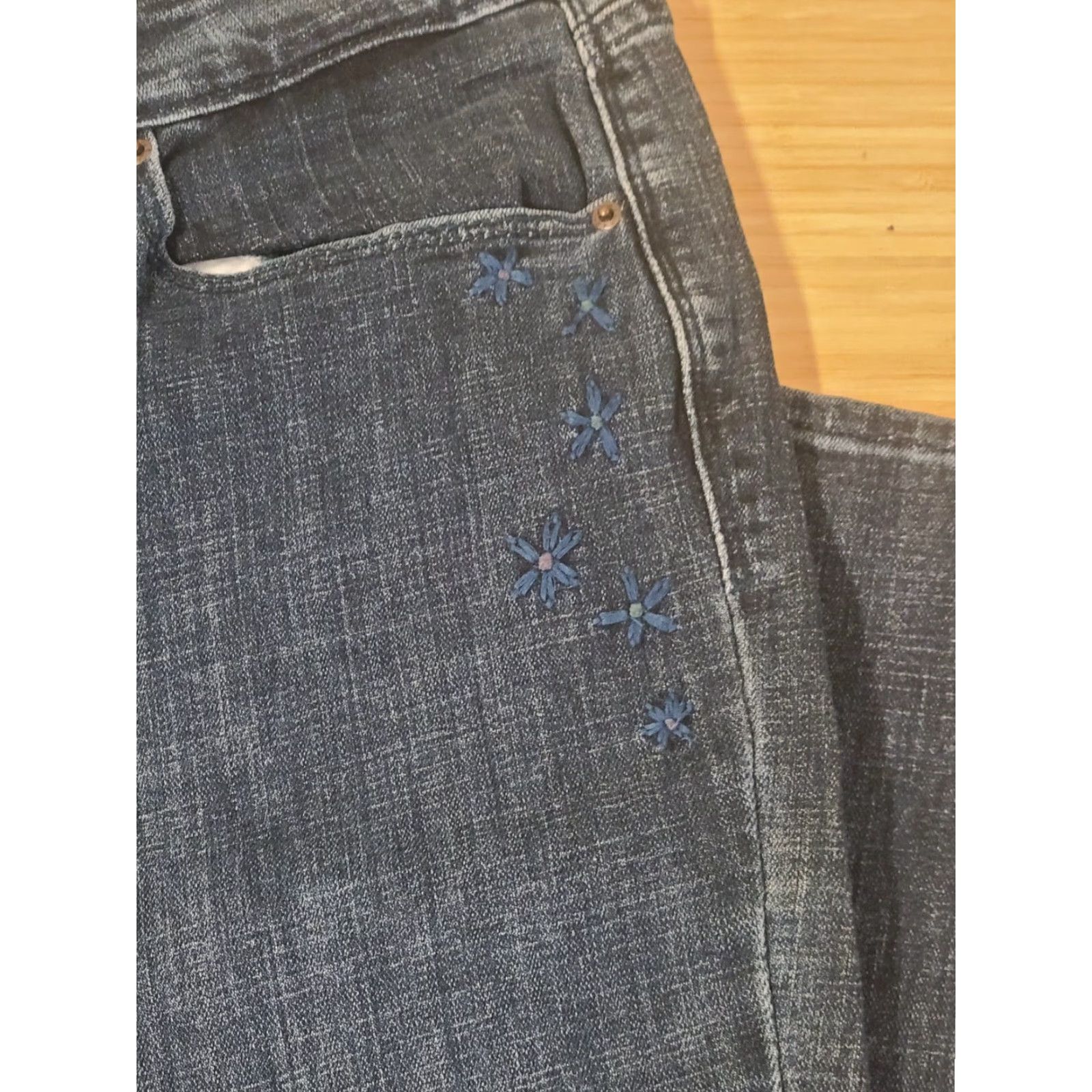 Levi's Levi's Jeans Womens 33 x 32 Blue Mid Rise Skinny Stretch Denim Regular Inseam 30 Jeans Modern Classic College Preppy Mens? Girls? Wait Size 24" / US 00 / IT 34 - 3 Thumbnail