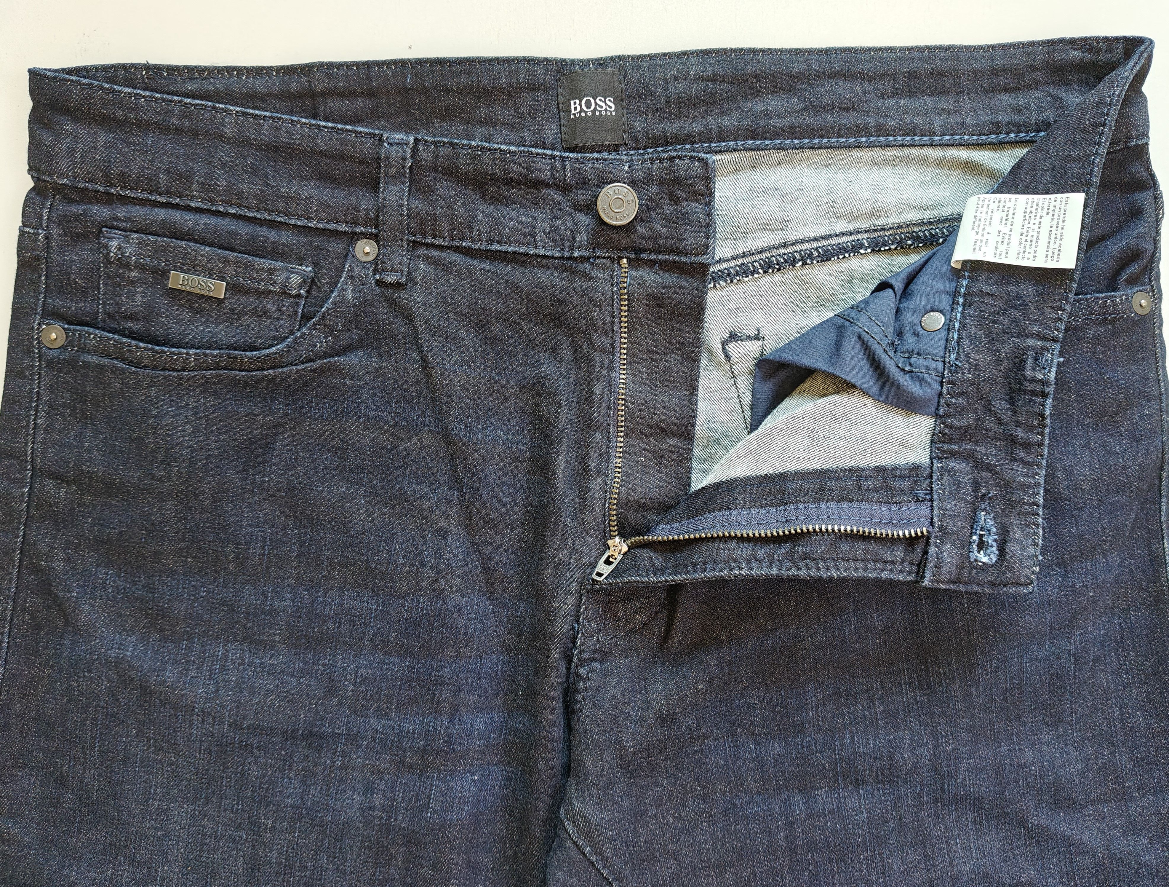 Hugo Boss HUGO BOSS Regular fit Men's Jeans Free Shipping T/6134 Size US 36 / EU 52 - 11 Thumbnail