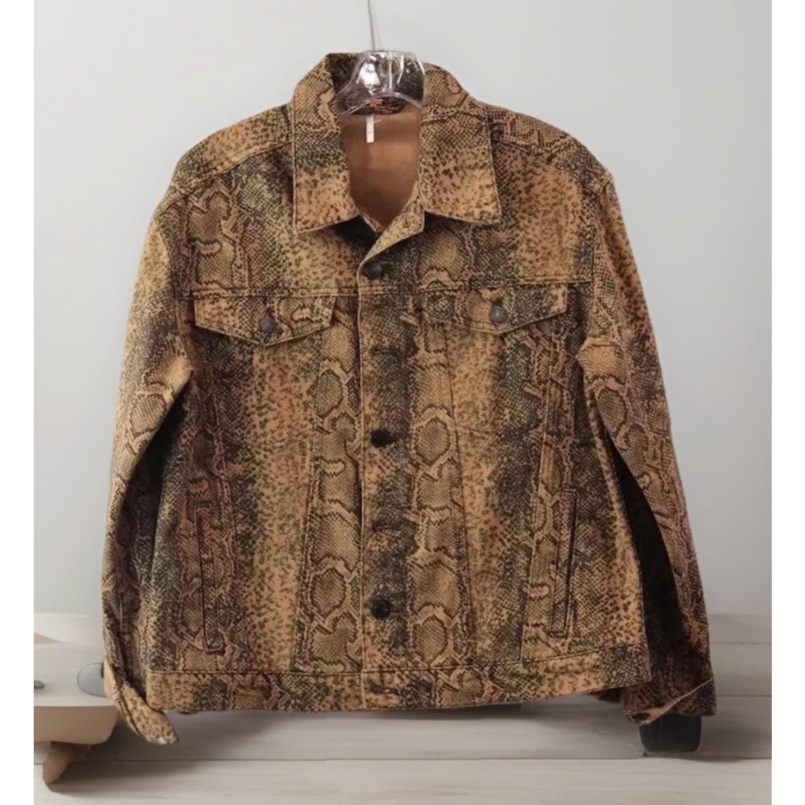 Free People Free People Denim Jacket Women XS Brown & Sienna Snake Print Button-Up Jacket Denim, Brown, XS, Women Size XS / US 0-2 / IT 36-38 - 2 Thumbnail