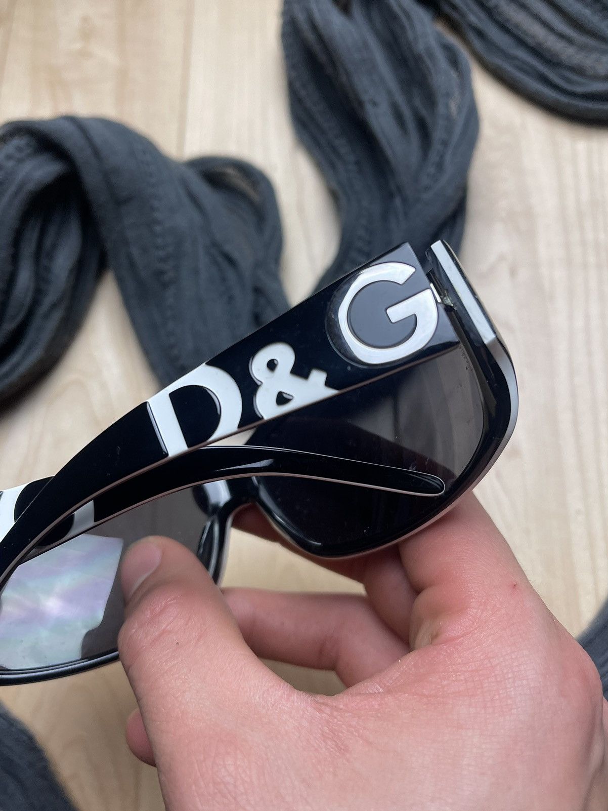 Dolce & Gabbana 2000s Dolce & Gabbana D&G Logo Purple Tinted Sunglasses Size ONE SIZE - 4 Thumbnail