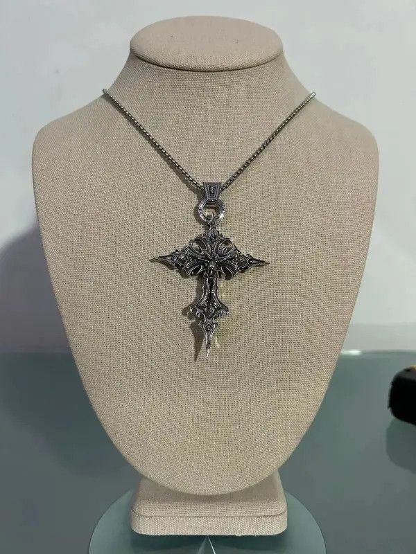 Japanese Brand Gothic Skeleton Cross Necklace Size ONE SIZE - 8 Thumbnail