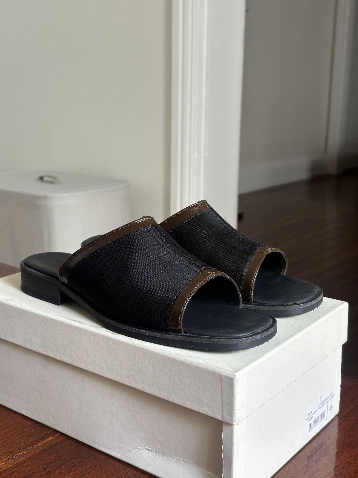【OUR LEGACY】 SLIDE OLIVE LEATHER TECH : A2227ST Our Legacy - Slide Olive Leather Tech | Our Legacy