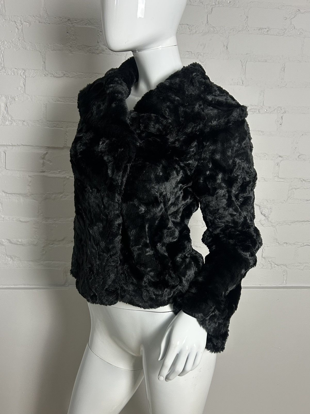 Vintage Vintage asymmetric fur jacket Size S / US 4 / IT 40 - 6 Thumbnail