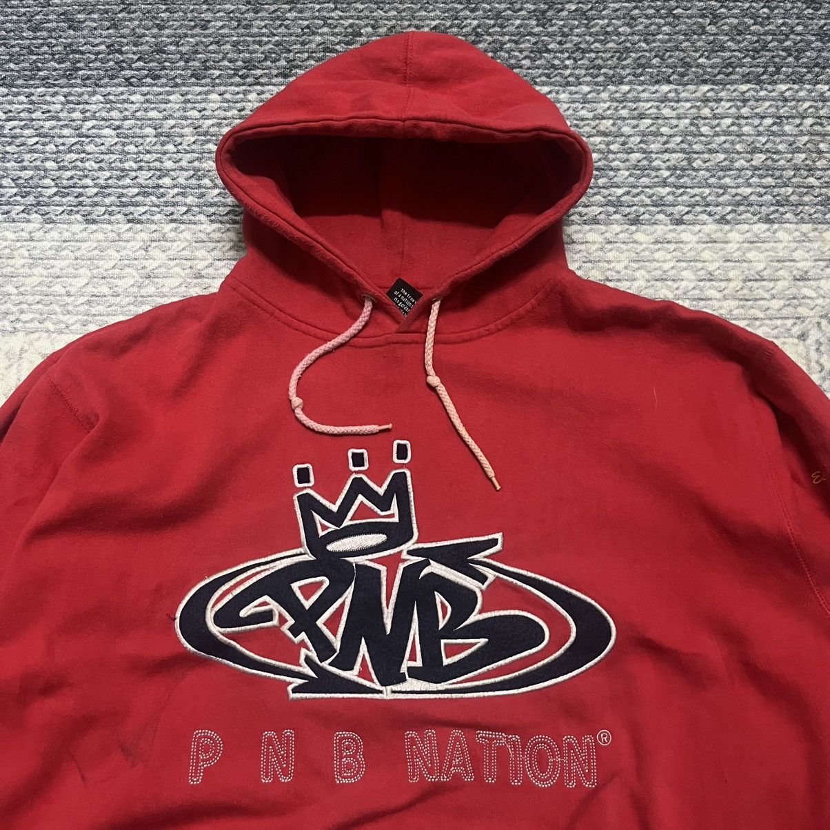 Rap Tees Rare Vintage PNB Nation Big Logo Hiphop Hoodies Size US XXL / EU 58 / 5 - 3 Thumbnail