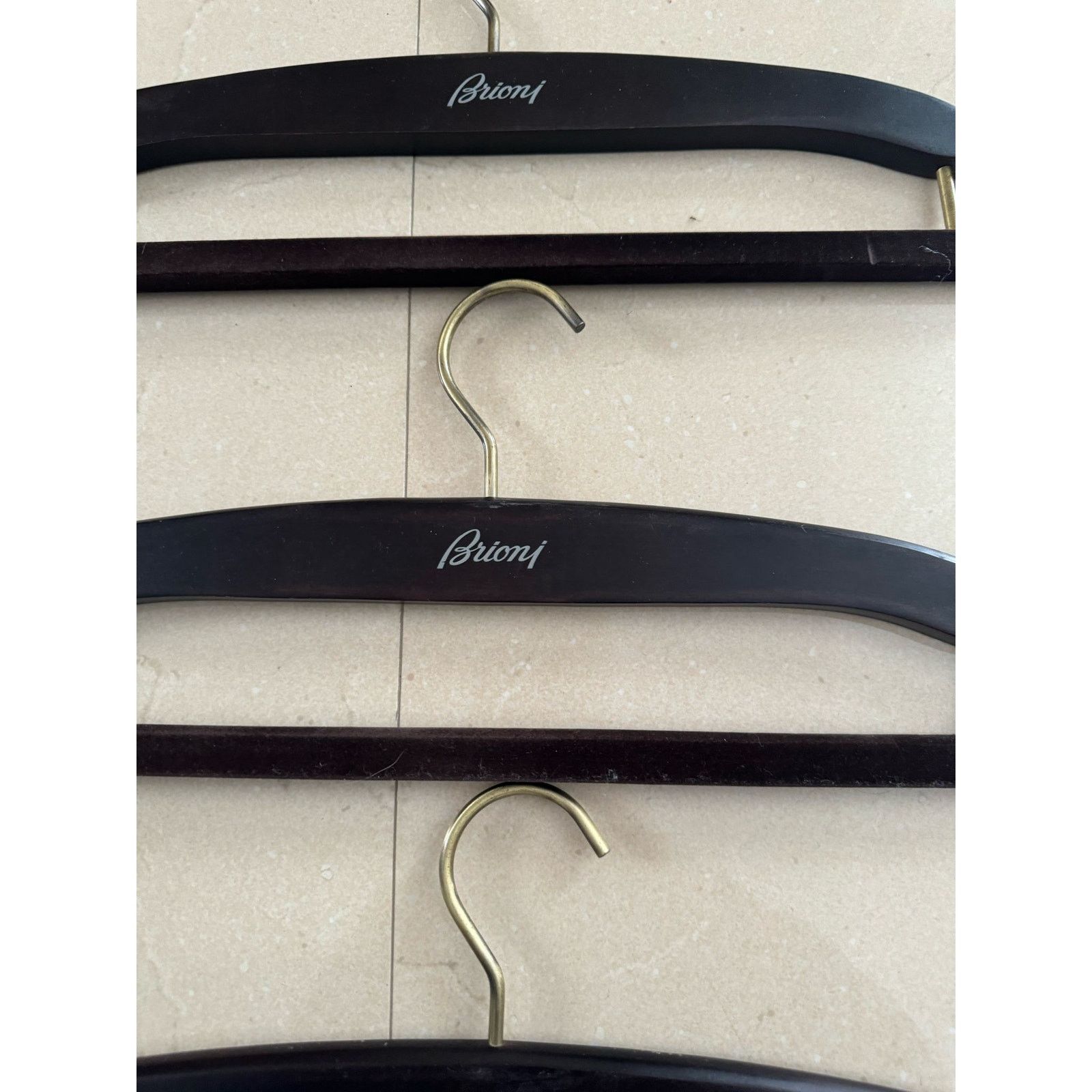 Brioni o1rshd1 Size: OS / 6 Brioni Pant Hangers in Brown Size ONE SIZE - 7 Thumbnail