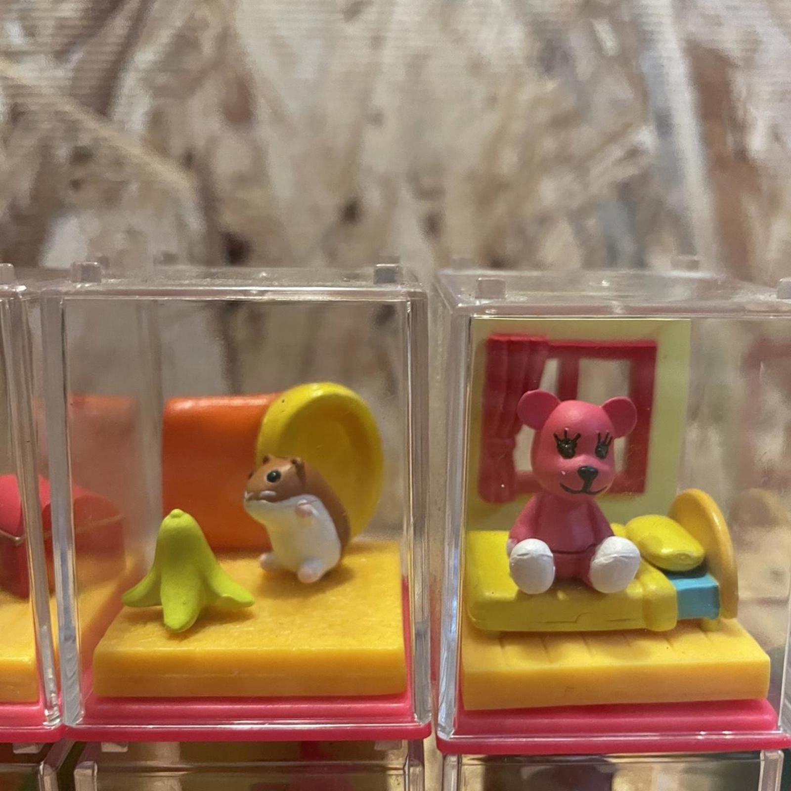 Other [90s Vintage] • : 1998 Bandai PostPet diorama figurine set Size ONE SIZE - 6 Thumbnail