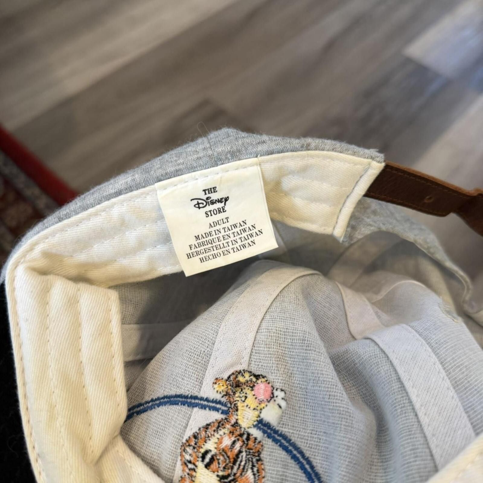 Disney Vintage tigger strap back hat 90s/00s OS Size ONE SIZE - 7 Thumbnail