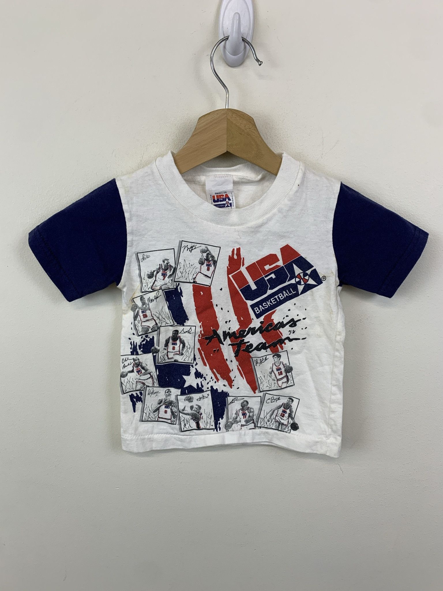 Vintage Vintage USA Basketball America's Team Olympic Baby Tee Size XXS Size US XXS / EU 40 - 1 Thumbnail