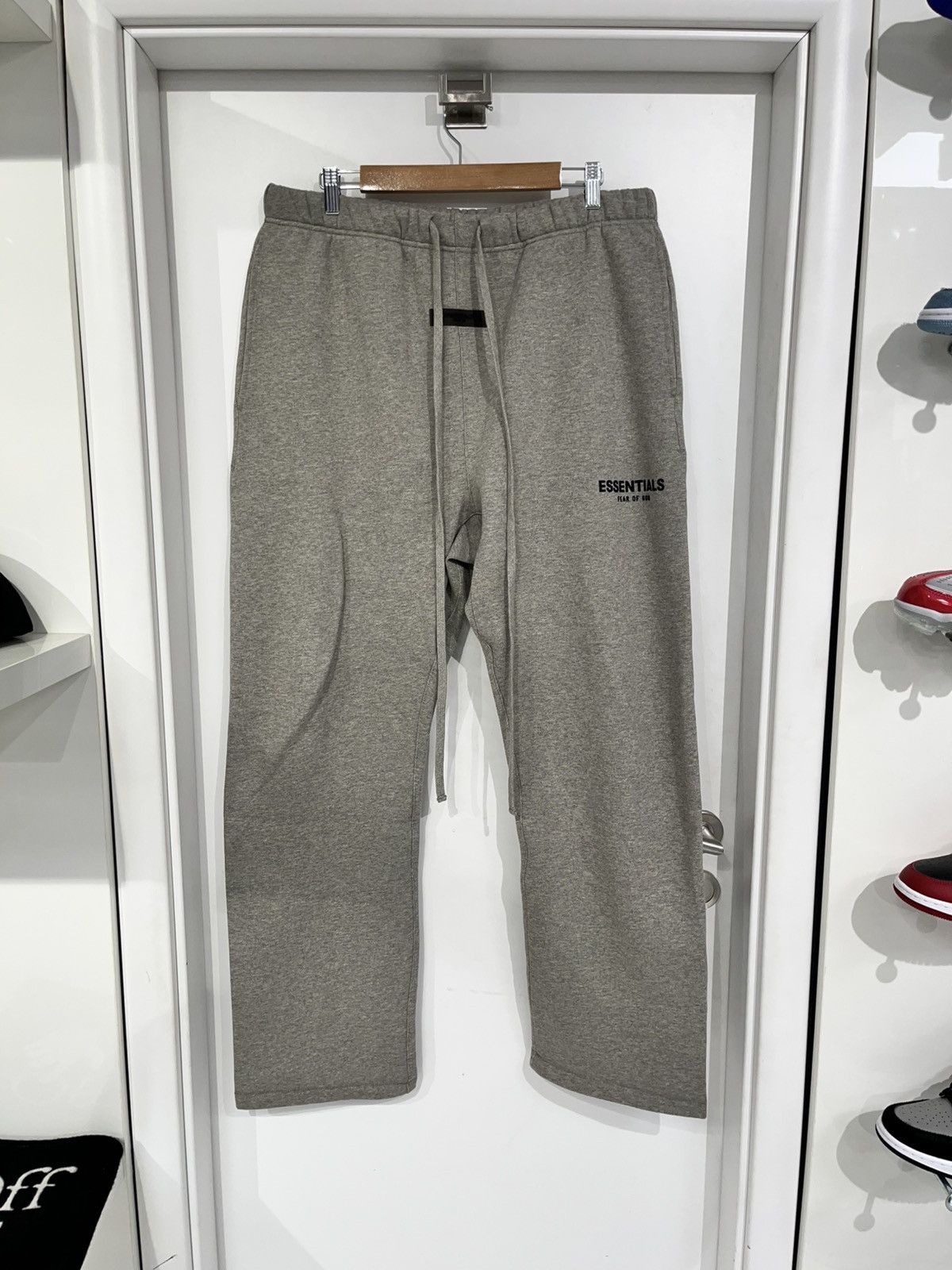 Fear of God Fear Of God Essentials Sweatpants Dark Oatmeal (SS22) Size US 38 / EU 54 - 1 Thumbnail