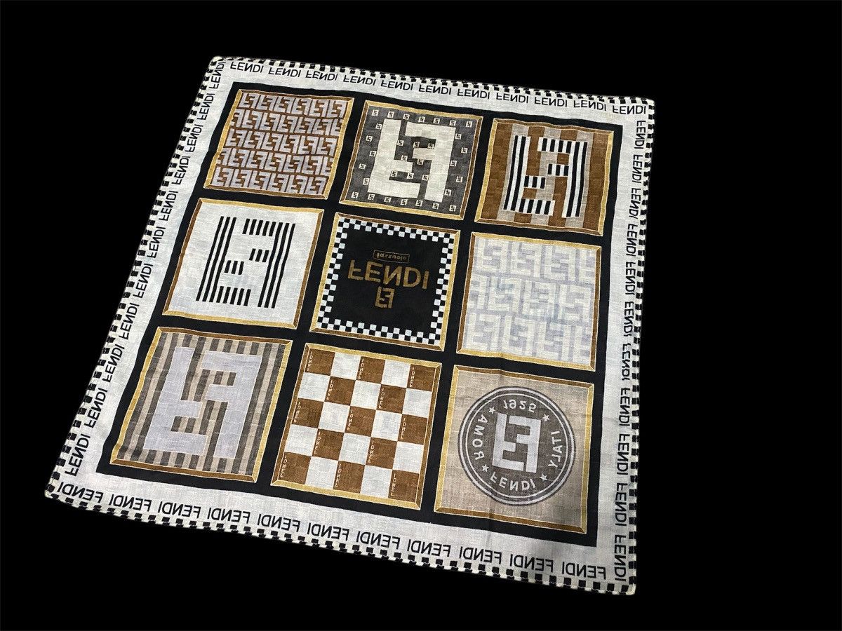 Fendi × Vintage Vintage Fendi handkerchiefs Size ONE SIZE - 6 Thumbnail