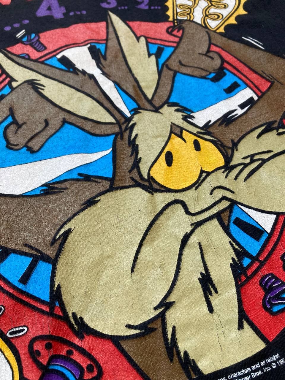 Band Tees Rare Vintage 1992 Looney Tunes Wile E. Coyote Tee Size US M / EU 48-50 / 2 - 5 Thumbnail