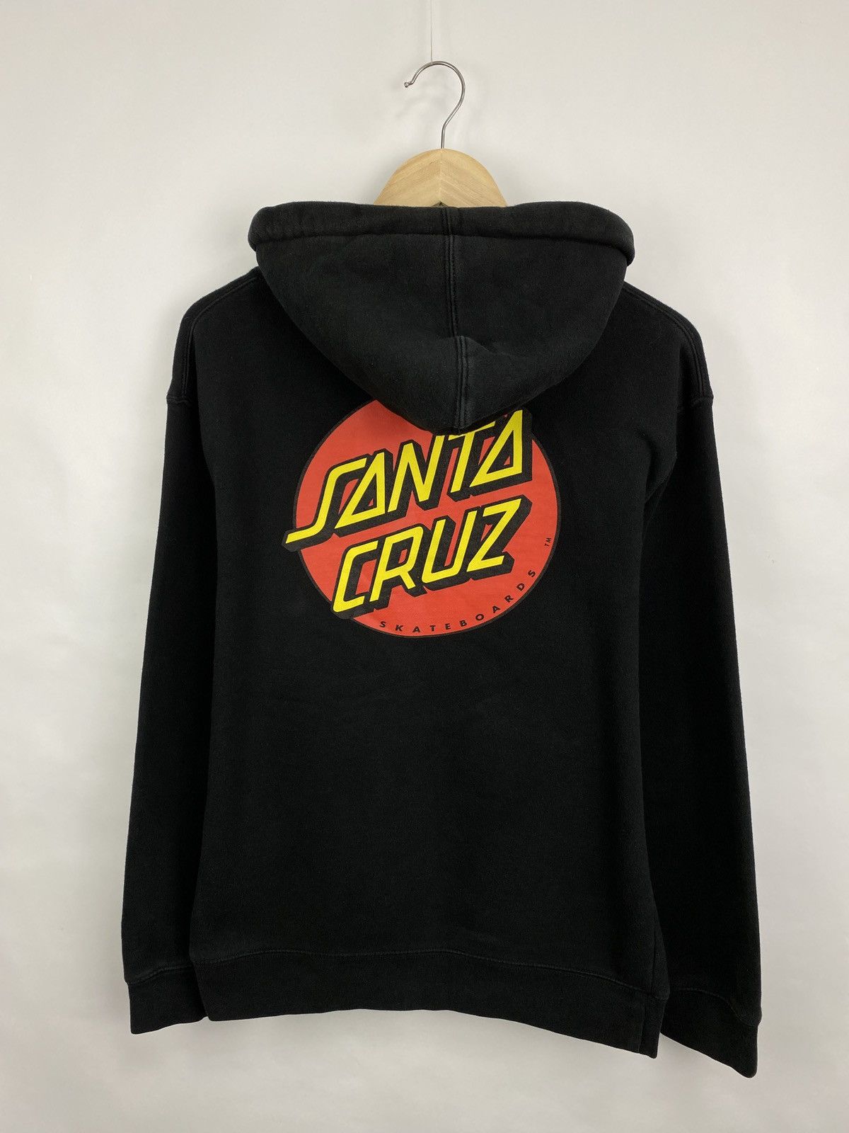 Santa Cruz Skateboards 🇺🇸 Vintage Y2K Santa Cruz Skateboards Hoodie Rare Retro Hype Size US S / EU 44-46 / 1 - 4 Thumbnail