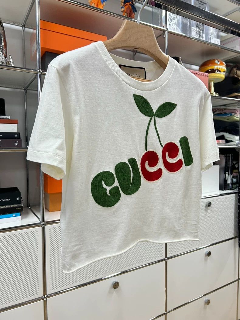 Gucci GucciWhite embroidered letter cherry short short-sleeved T- Size US XS / EU 42 / 0 - 5 Thumbnail