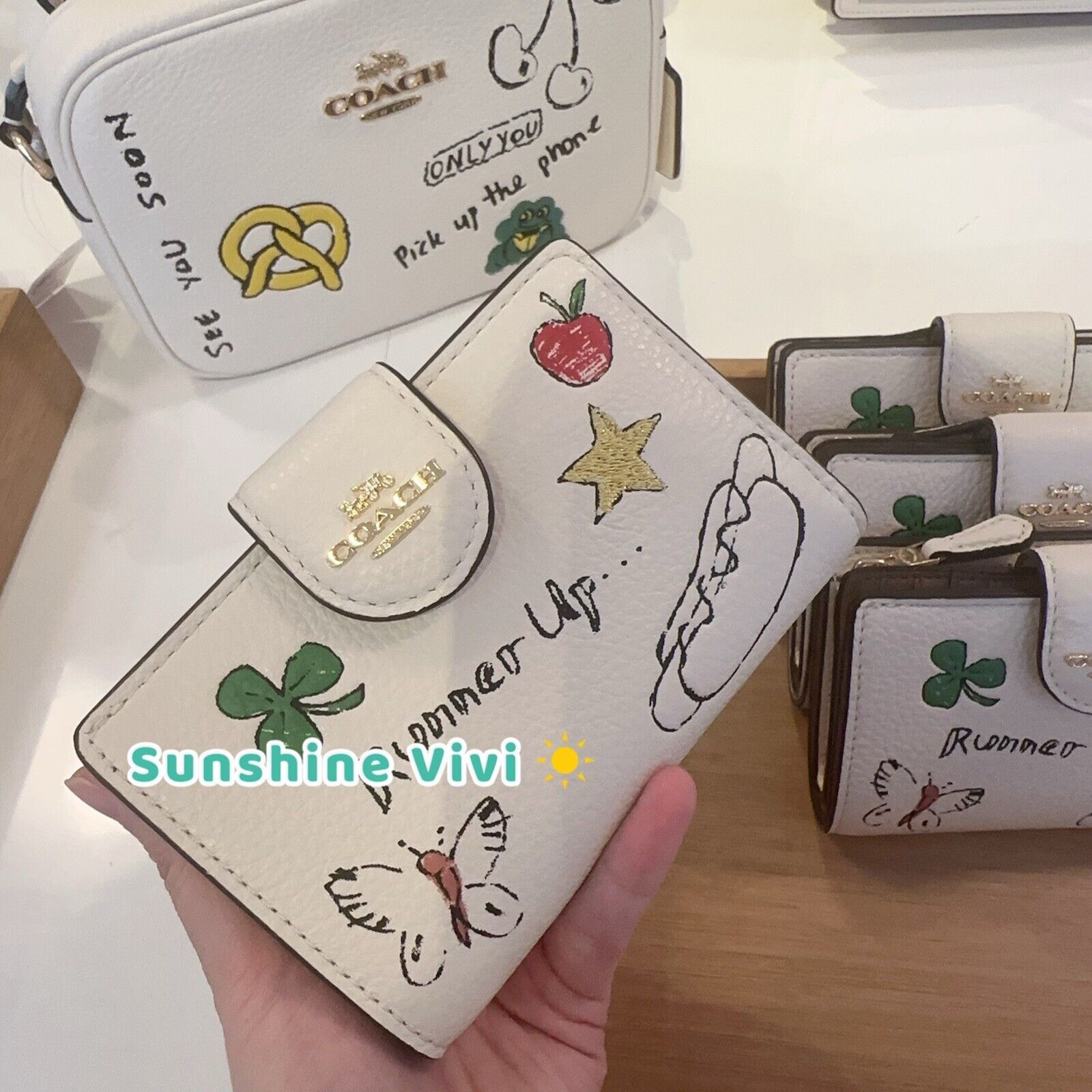 Coach NWT Coach Medium Corner Zip Wallet With Sketch Print CAO94 Size ONE SIZE - 1 Thumbnail