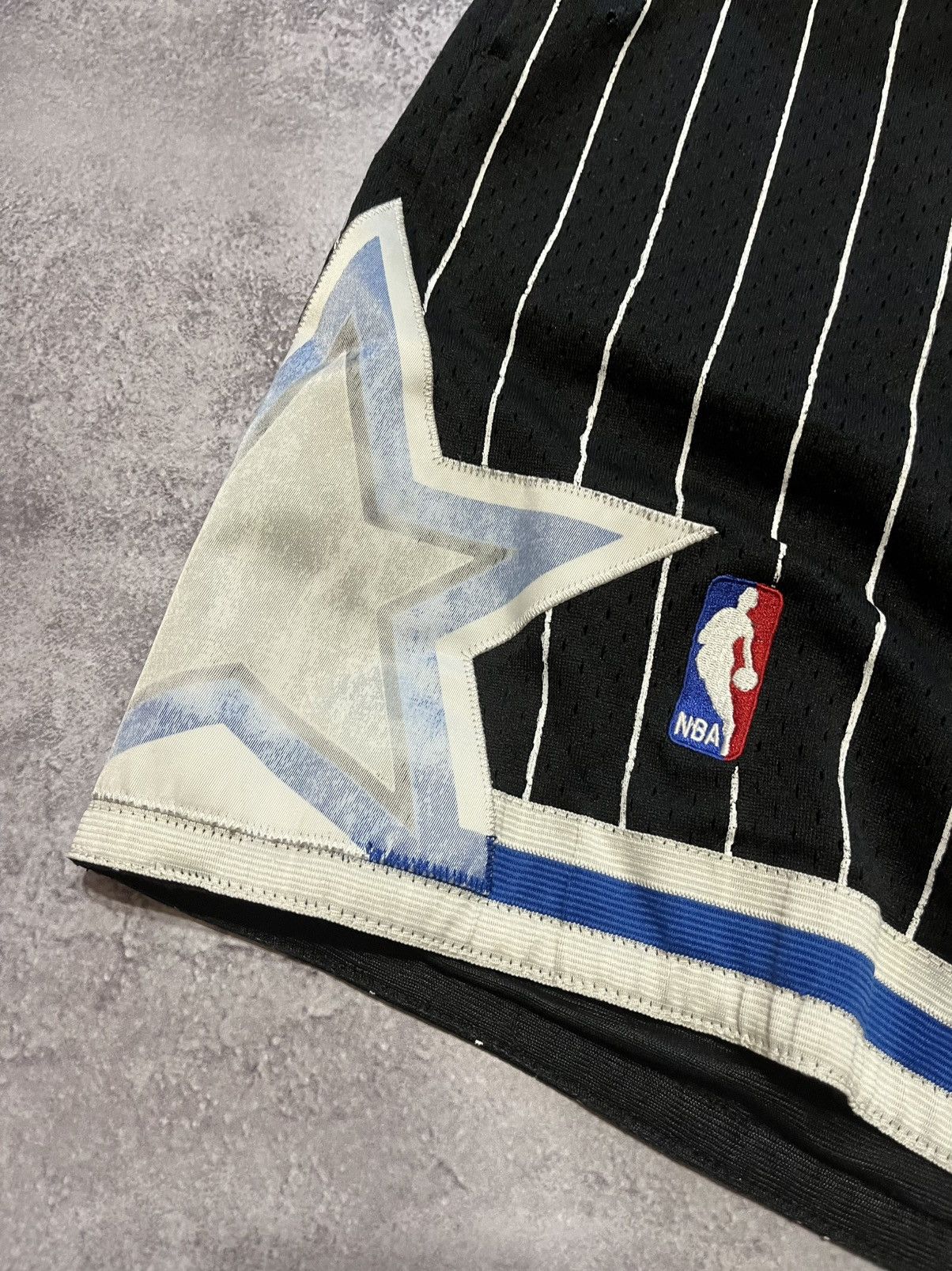 Mitchell & Ness Orlando Magic NBA shorts Size US 32 / EU 48 - 4 Thumbnail