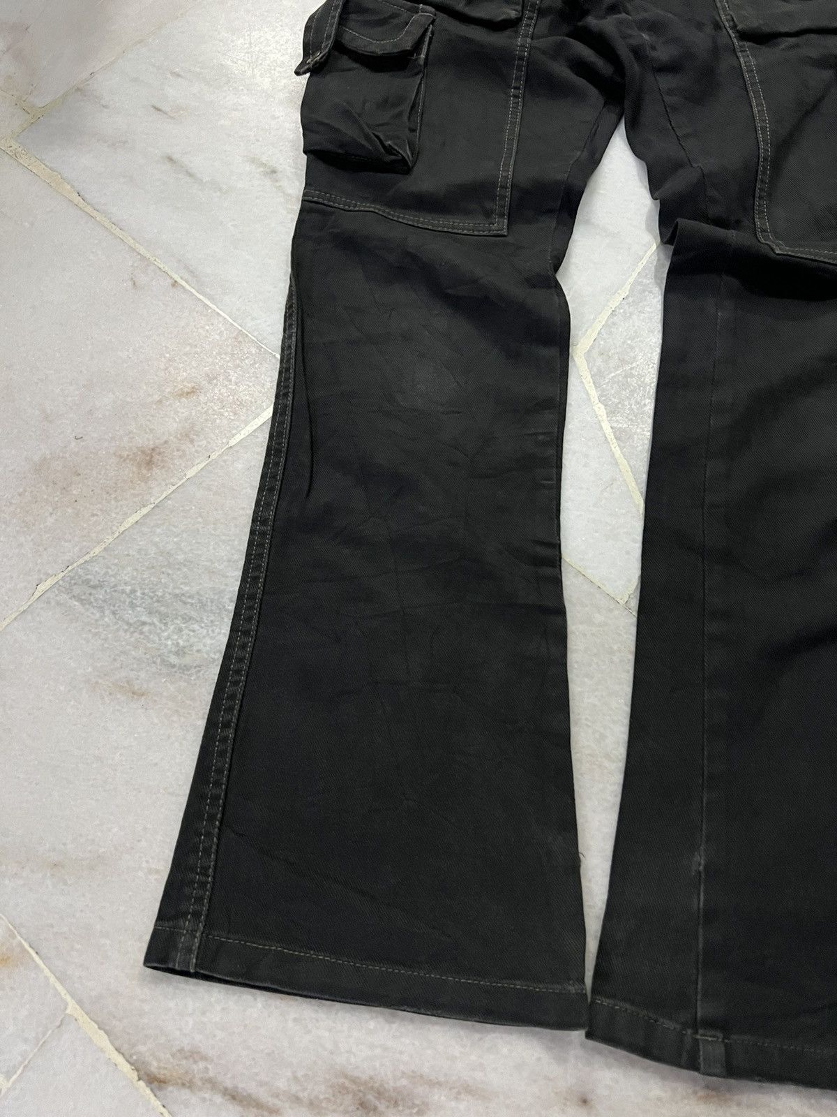If Six Was Nine × Tornado Mart TORNADO MART MULTIPOCKET CARGO FLARE PANTS Size US 28 / EU 44 - 3 Thumbnail