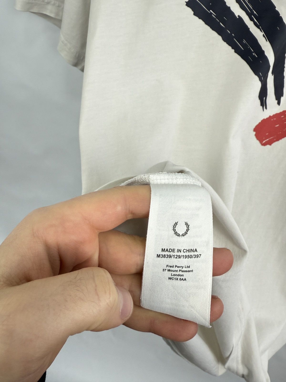Fred Perry × Vintage 🇺🇸 Vintage Y2K Fred Perry Art T-Shirt Retro Rare Hype Size US M / EU 48-50 / 2 - 8 Thumbnail