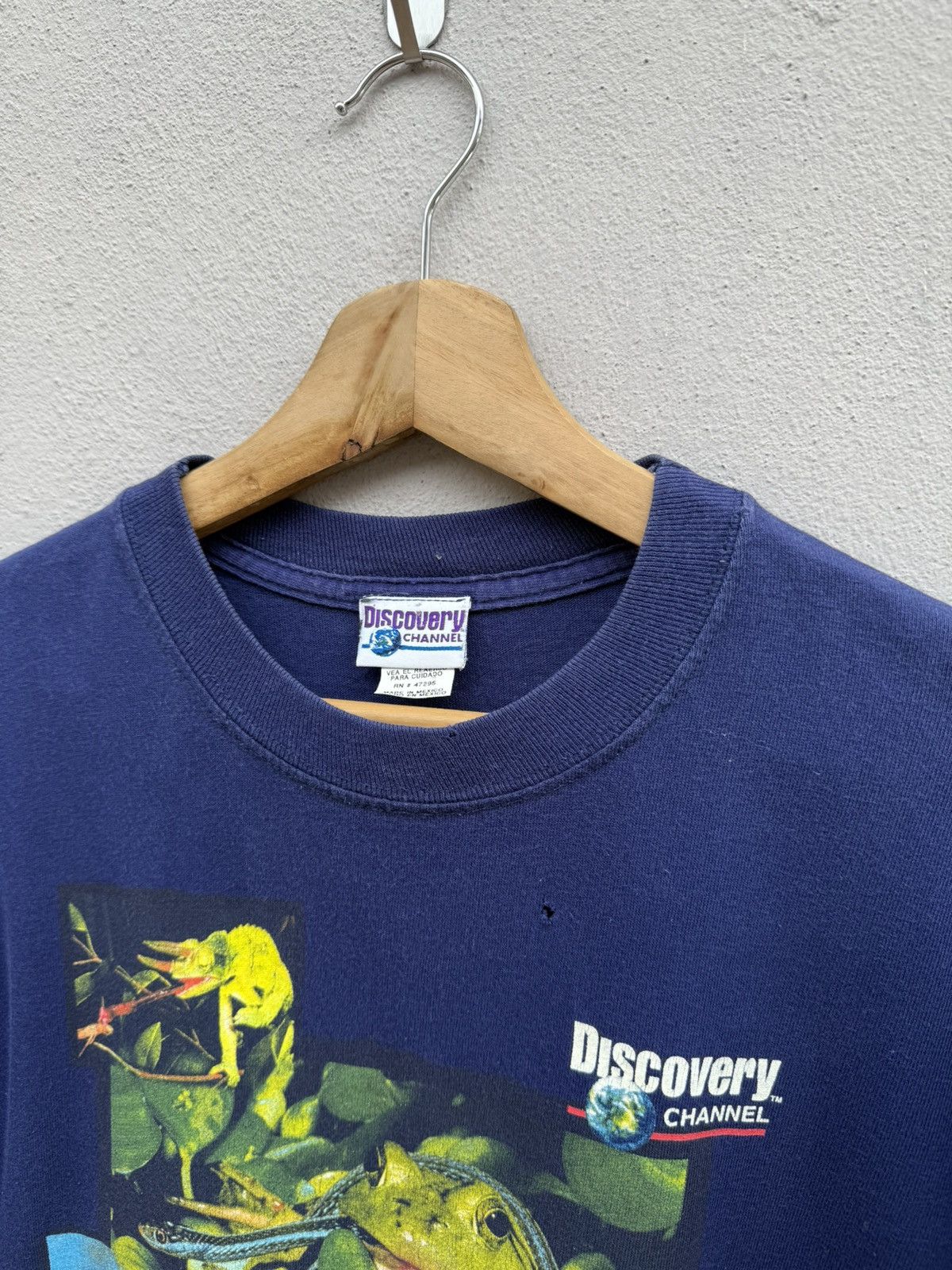 Vintage 💥RARE💥Vintage 1999 DISCOVERY CHANNEL “snack attack” Boxy Tee Size US M / EU 48-50 / 2 - 2 Thumbnail