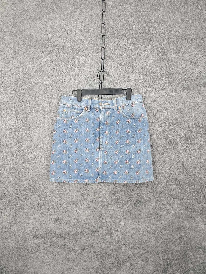 Gucci GucciPrinted denim skirt 2503-Nextarrow Size 28" / US 6 / IT 42 - 1 Thumbnail