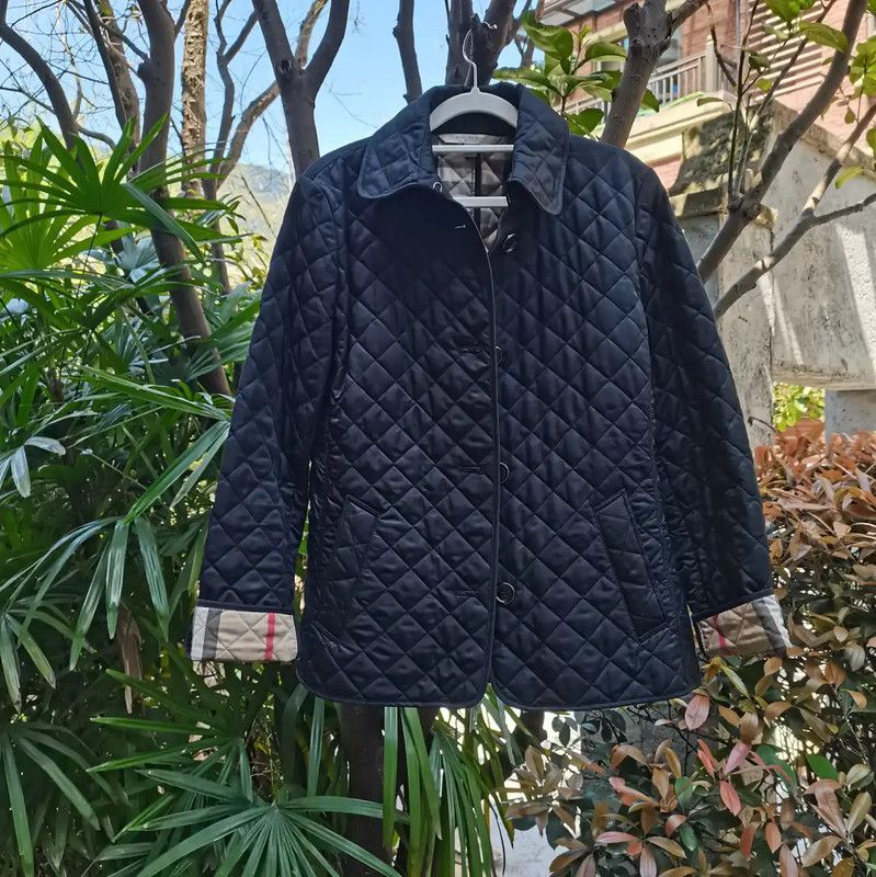 Burberry Burberry Black Quilted Cotton Jacket for Women Size M / US 6-8 / IT 42-44 - 1 Thumbnail