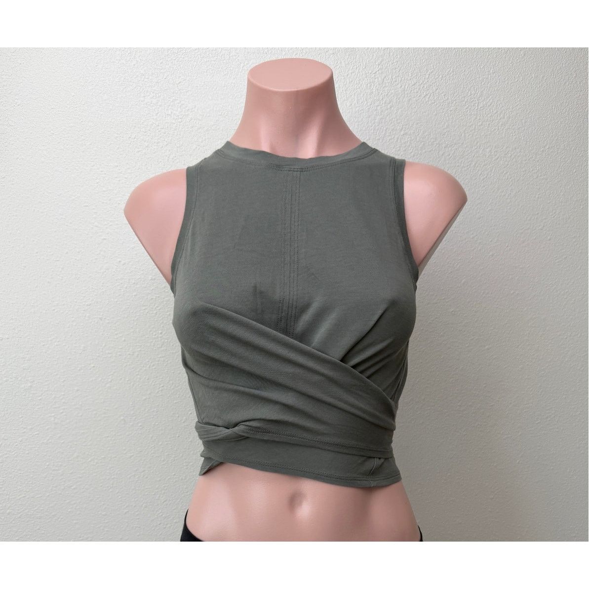 Lululemon Lululemon Time To Restore Tank Grey Sage Women 4 Size S / US 4 / IT 40 - 1 Thumbnail
