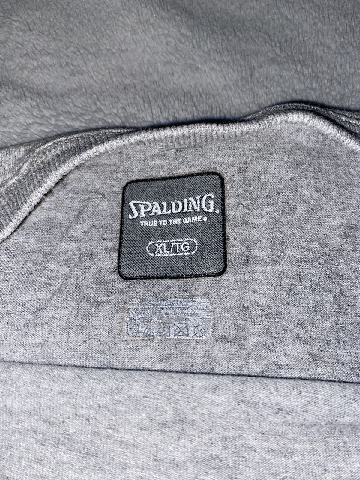 Spalding Vintage Spalding NBA Basketball Texture Logo T-Shirt Size US XL / EU 56 / 4 - 5 Thumbnail