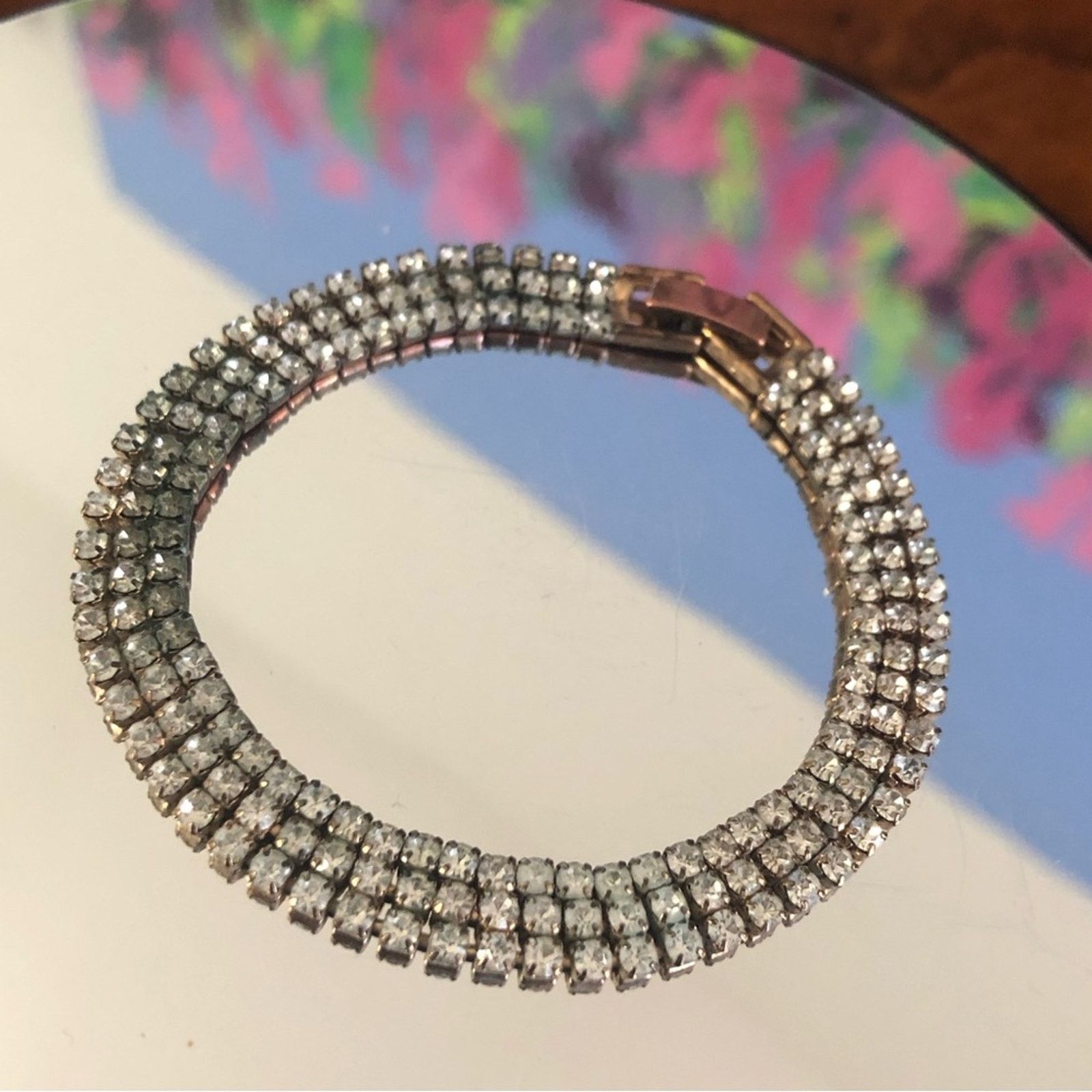 Vintage Vintage triple row clear rhinestone bracelet Size ONE SIZE - 1 Thumbnail