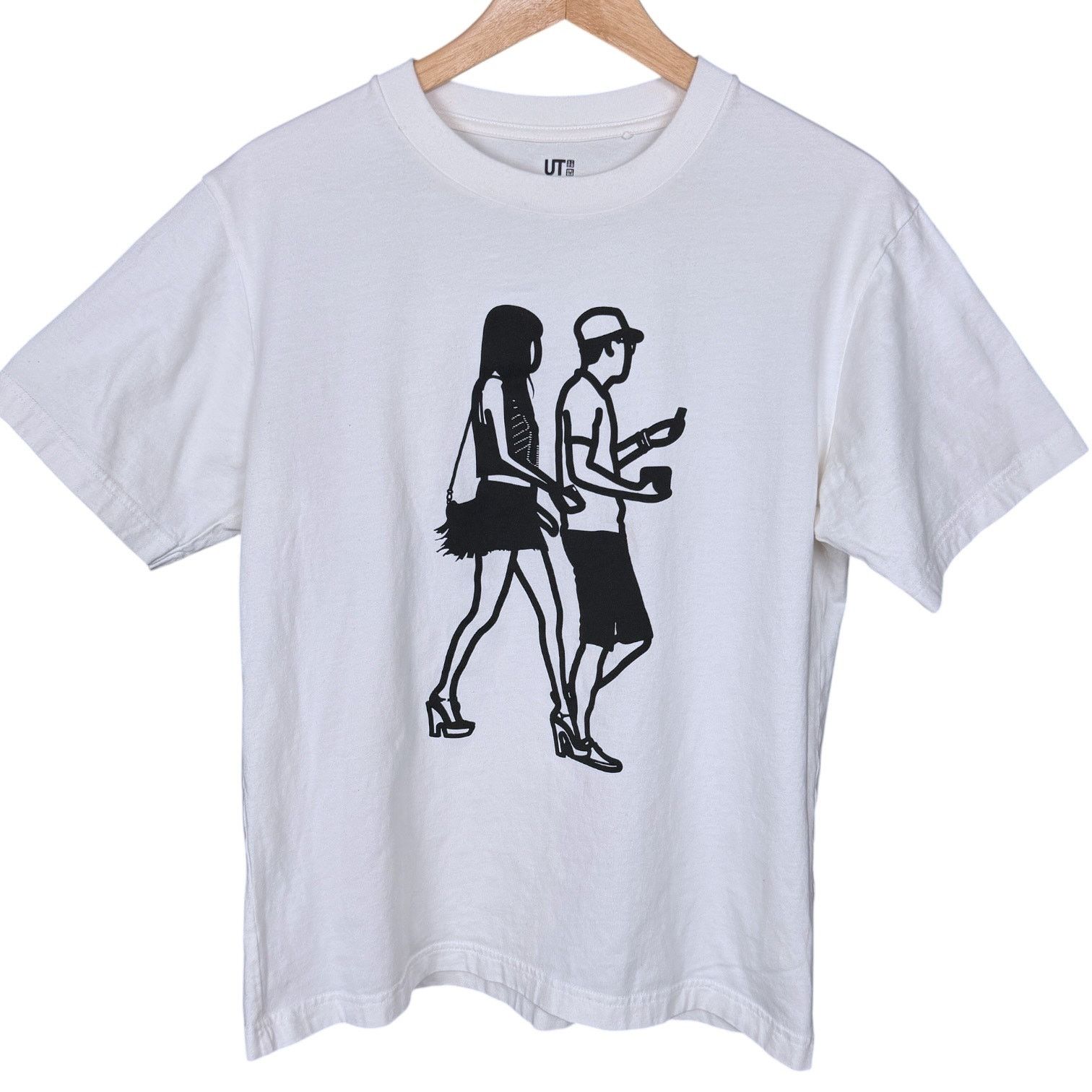 Uniqlo Uniqlo x Julian Opie White & Black People Print T-Shirt S Size US S / EU 44-46 / 1 - 3 Thumbnail