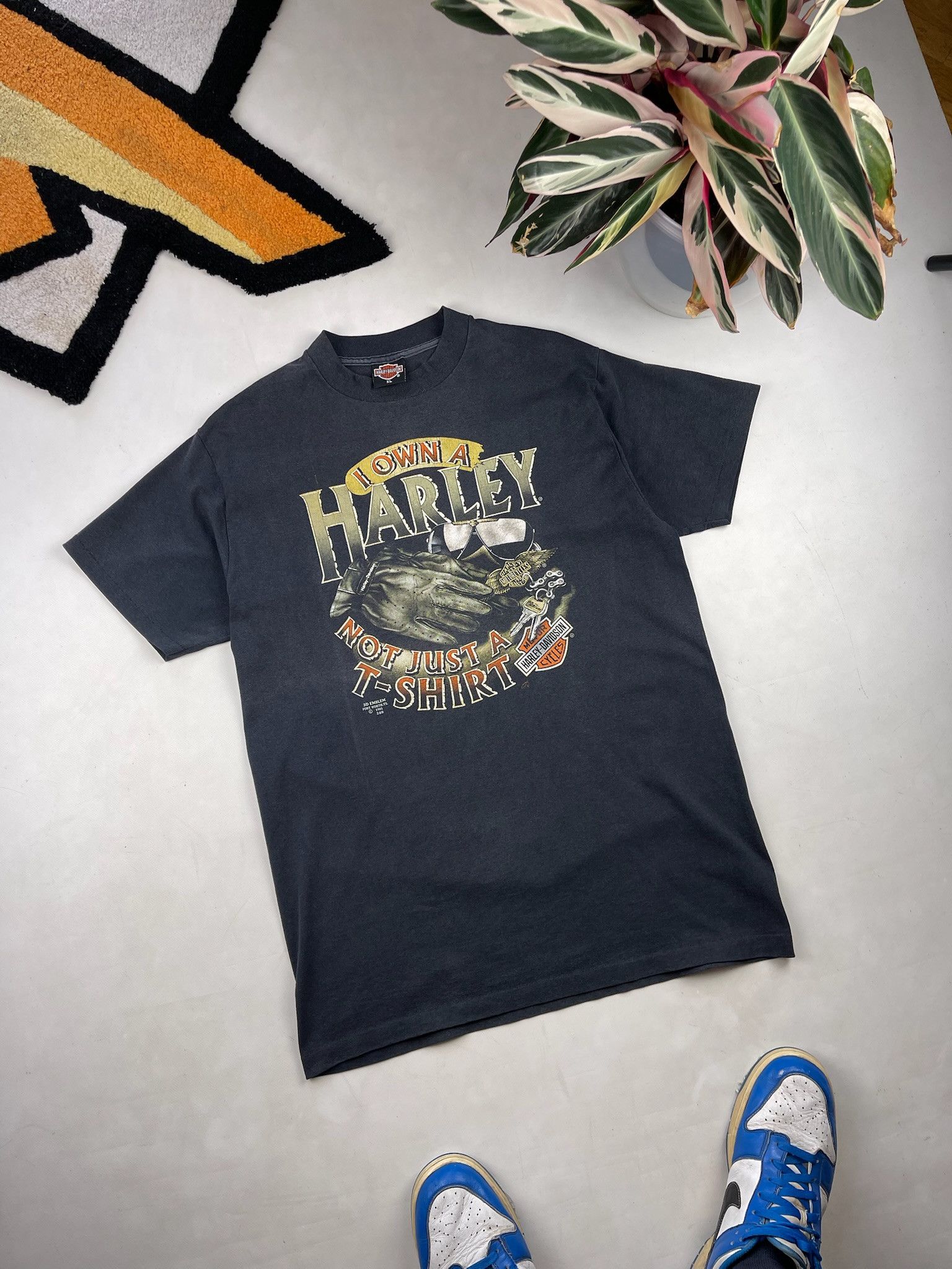 Vintage 1991 vintage 3D Emblem T-Shirt XL Size US XL / EU 56 / 4 - 2 Thumbnail