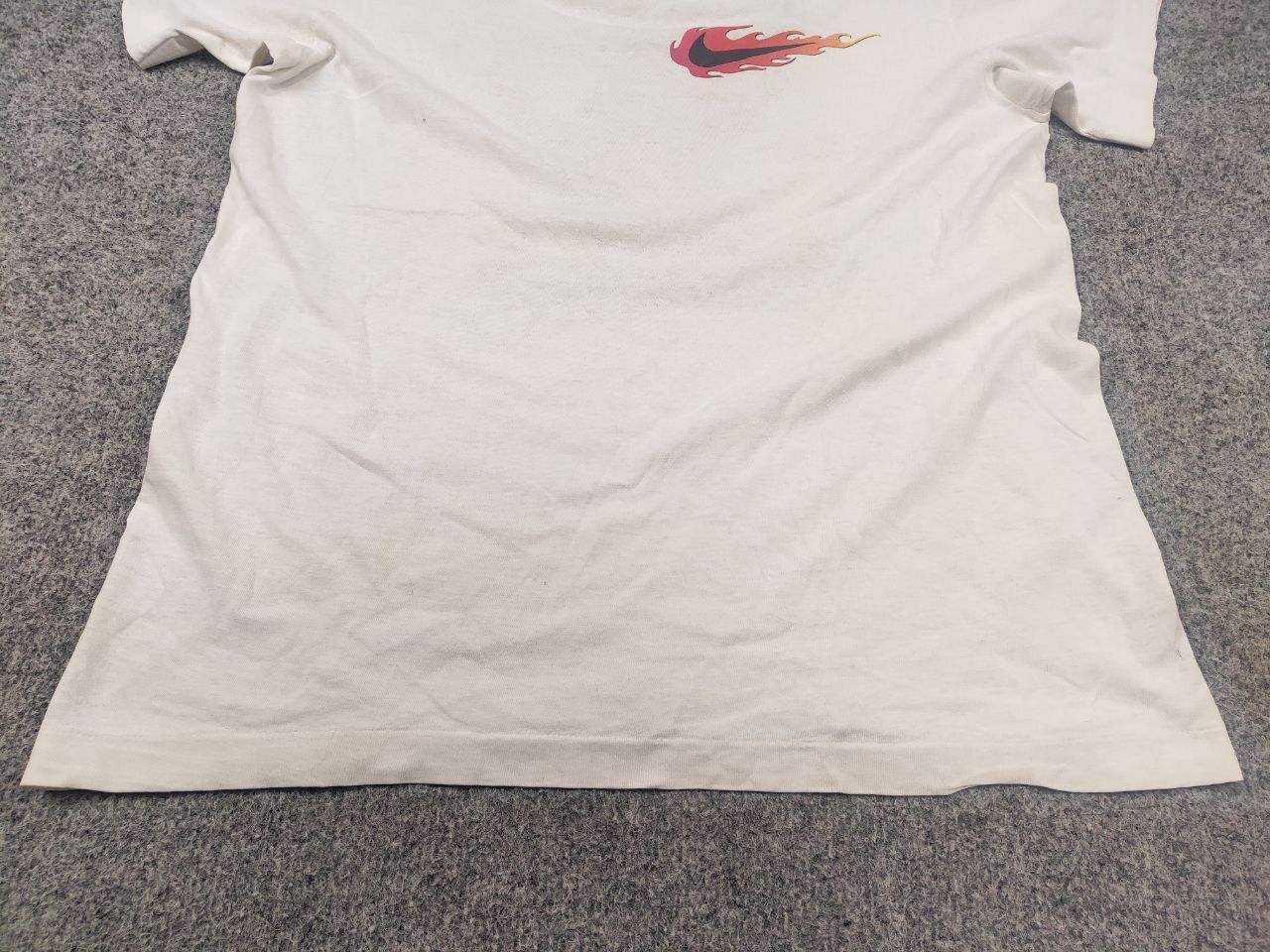 Nike Rare Vintage 80s Nike Field General flame Swoosh Tee T shirt Size US L / EU 52-54 / 3 - 9 Thumbnail