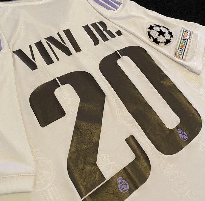 Adidas Real Madrid Home shirt **AUTHENTIC** Size US XL / EU 56 / 4 - 3 Thumbnail