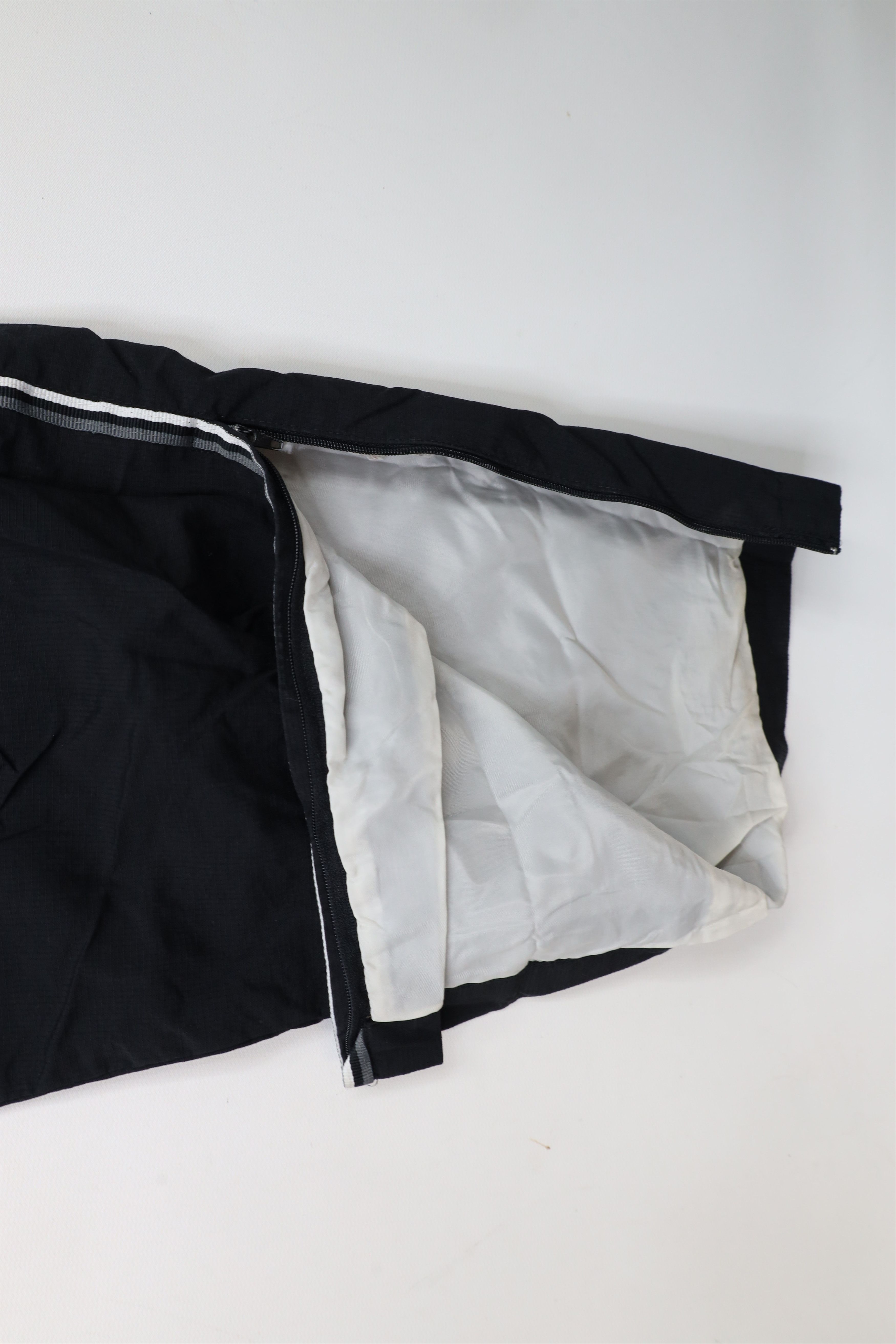 Reebok × Vintage Vintage 90s Reebok Spell Out Lined Striped Windbreaker Pants Size US 36 / EU 52 - 8 Thumbnail