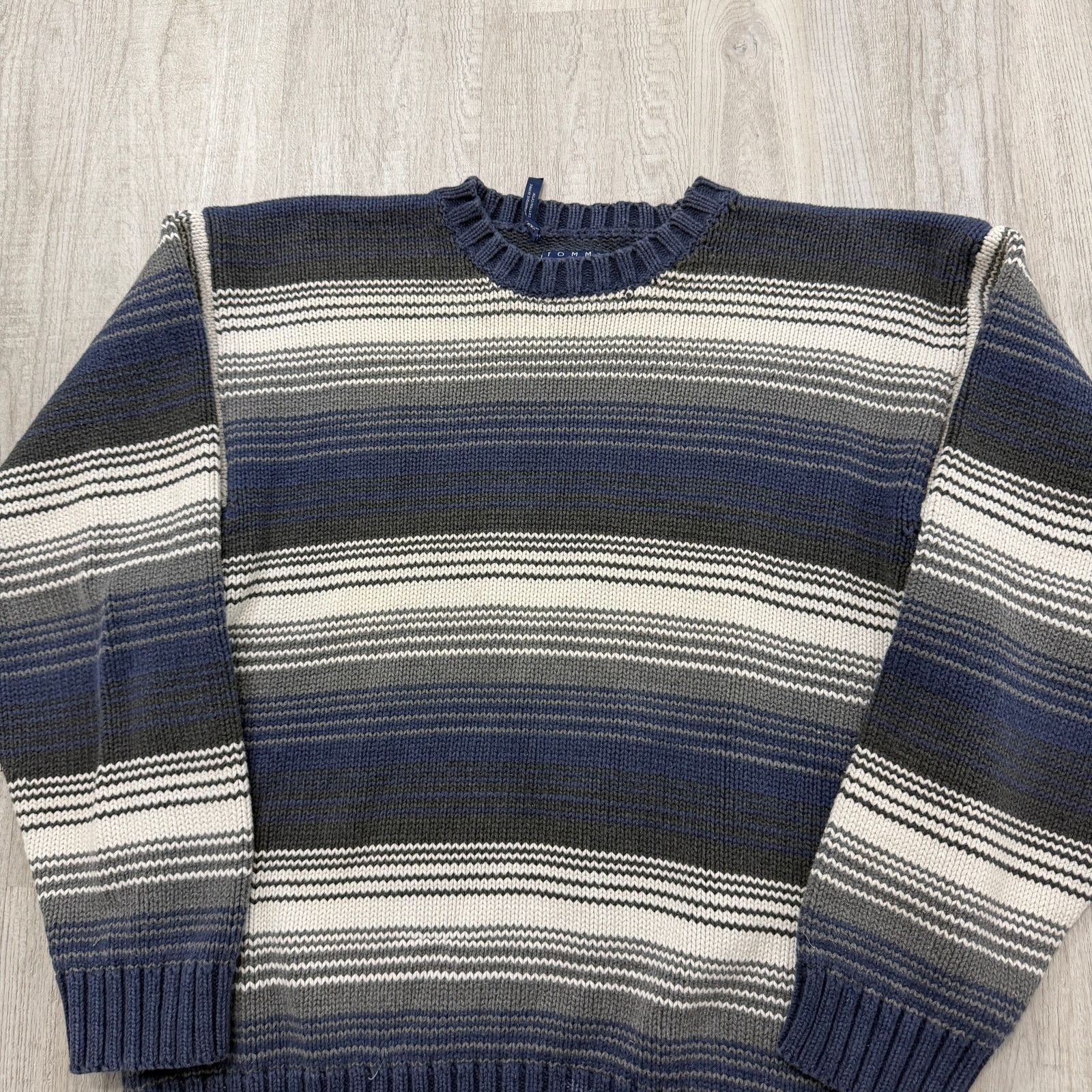 Tommy Hilfiger Vintage Tommy Hilfiger Sweater Extra Large Blue Striped Size US XL / EU 56 / 4 - 2 Thumbnail