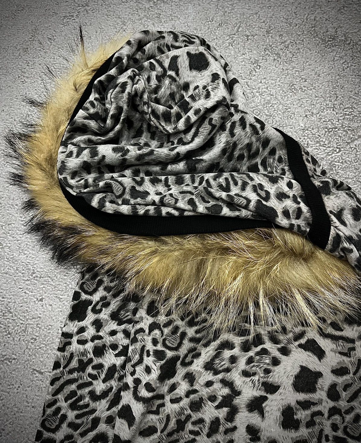 Japanese Brand Y2K Japanese Skinny Lip Fur Leopart Print Hoodie Size US M / EU 48-50 / 2 - 5 Thumbnail