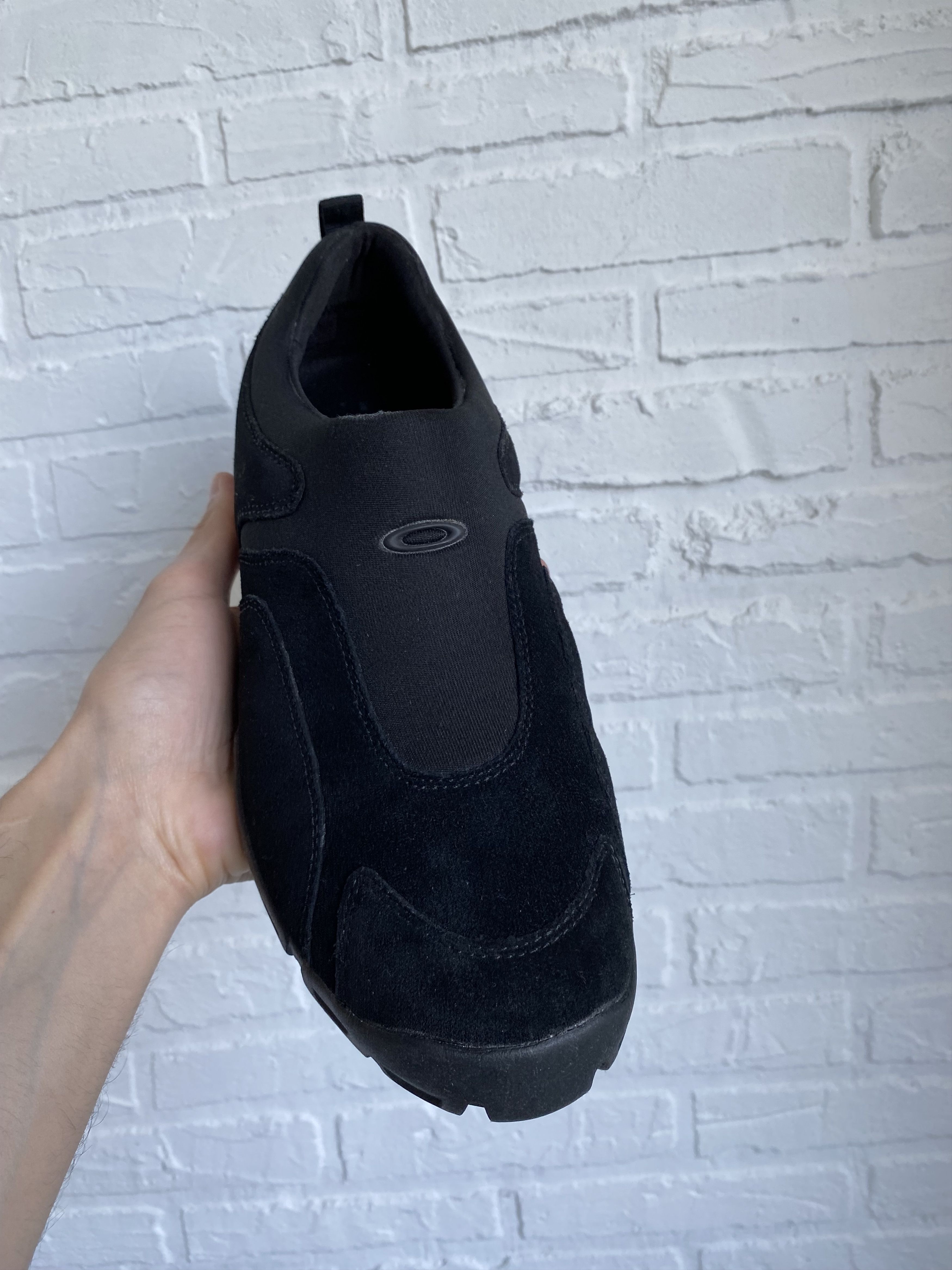 Oakley RARE Oakley Flesh suede leather Slip-on Hiking sneakers Size US 9 / EU 42 - 3 Thumbnail