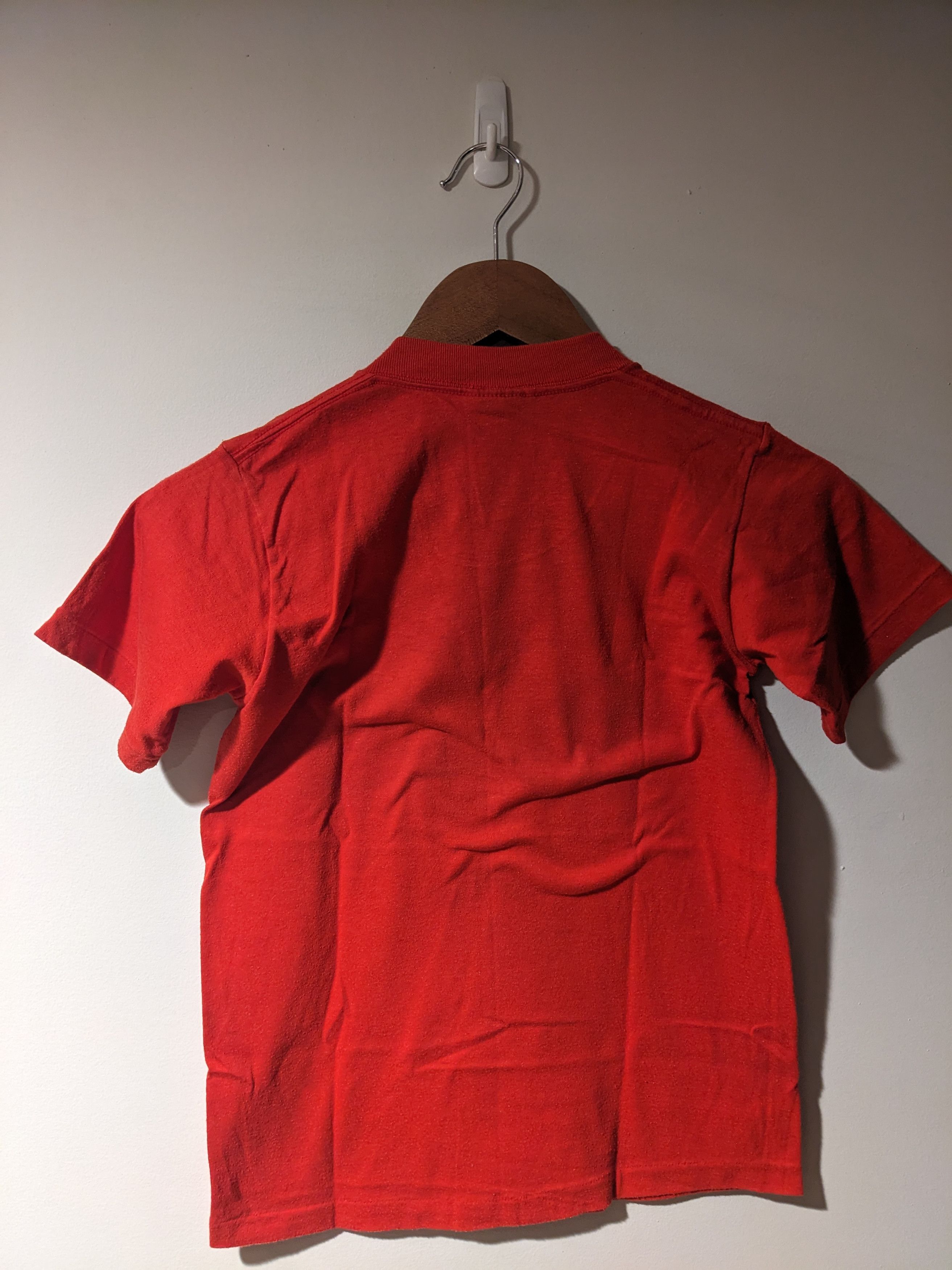 Nike × Vintage Vintage 80s Nike Spell Out Swoosh Red YOUTH Large T-Shirt Size US L / EU 52-54 / 3 - 5 Thumbnail
