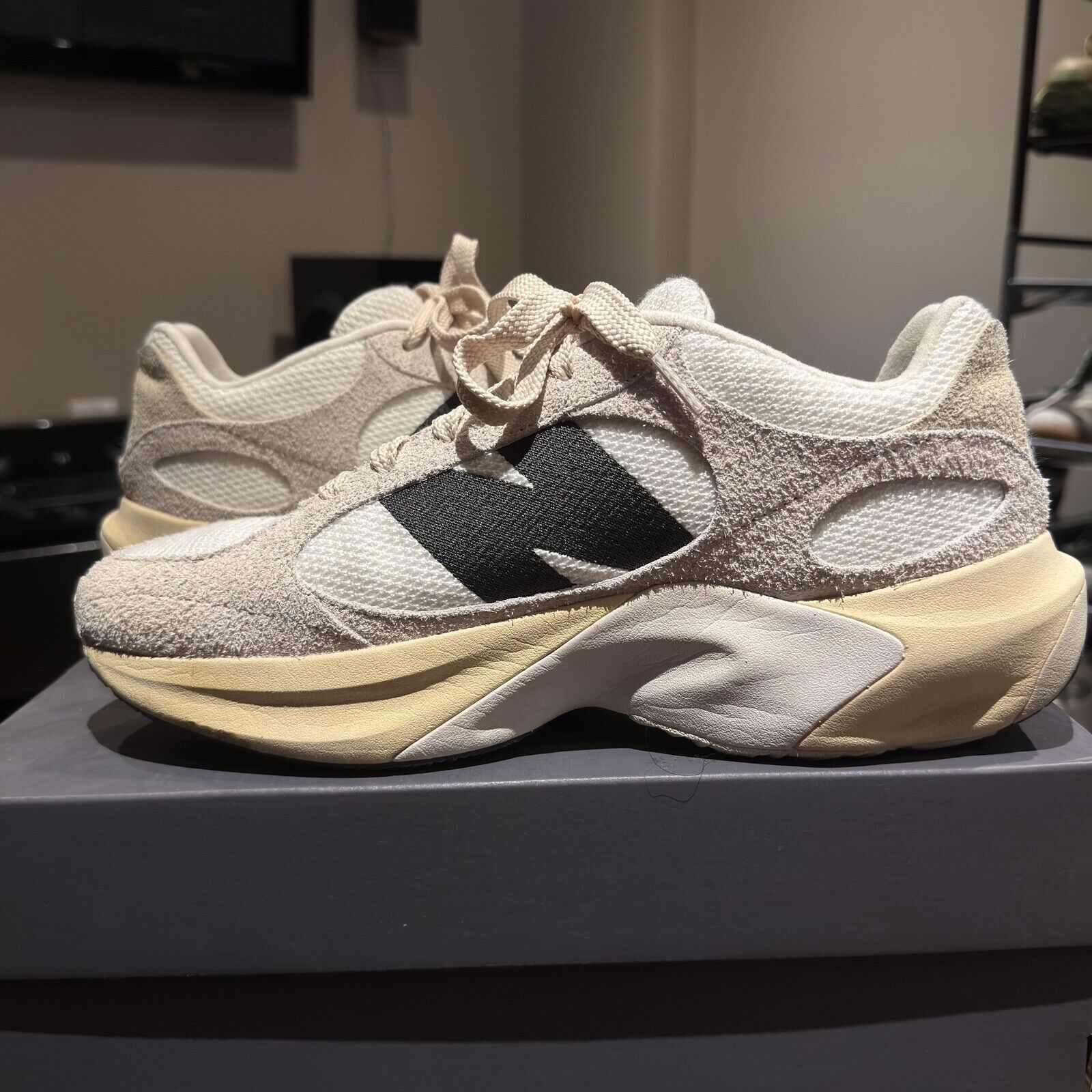 New Balance US 10 New Balance Warped Runner Sea Salt 28cm UWRPDMOB Size US 10 / EU 43 - 9 Thumbnail